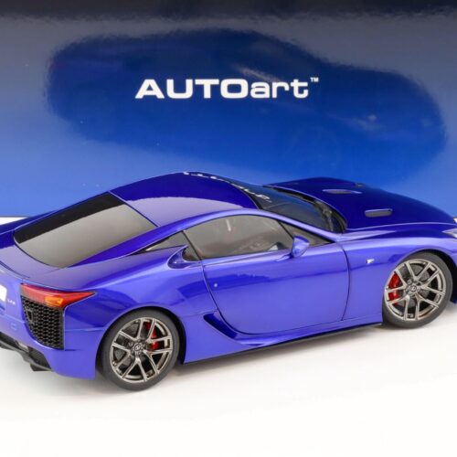 1:18 AUTOart Lexus LFA 2010 pearl blue 78858 - Image 5