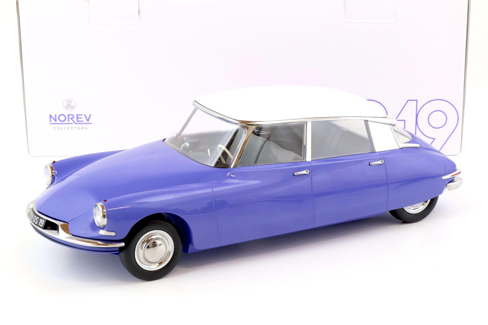 ID 70853 orig.jpg 1:12 Norev Citroen DS 19 Bleu Delphinium blue & Blanc white 1959
