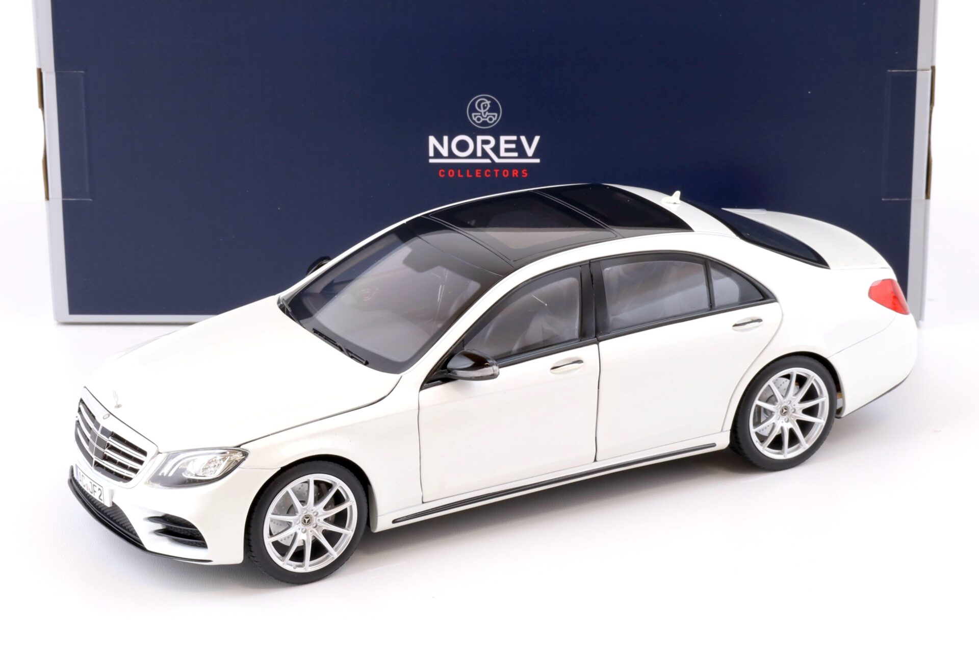 ID 72002 orig.jpg 1:18 Norev Mercedes S-Klasse AMG-Line 2018 white metallic
