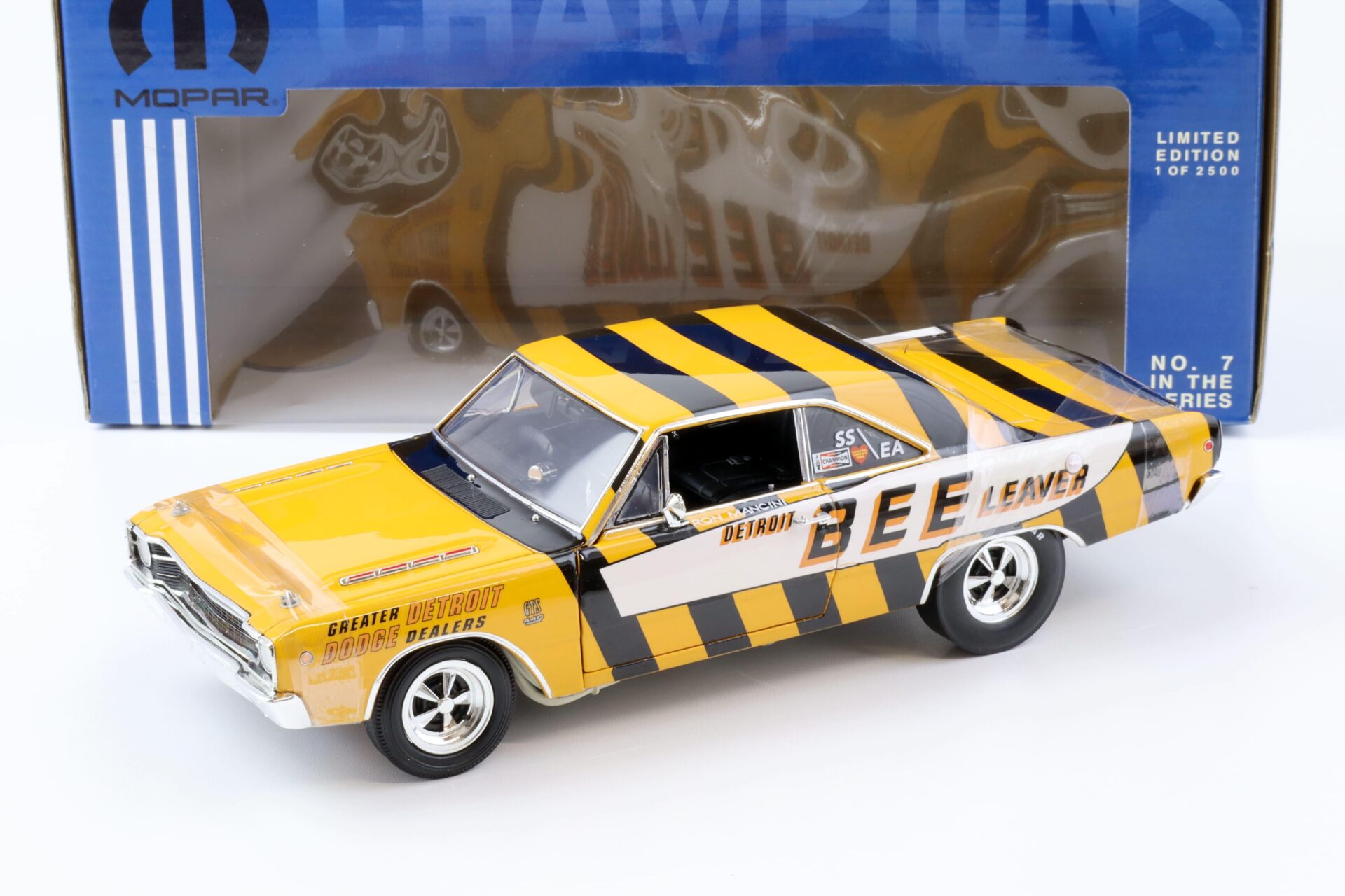 ID 72235 orig.jpg 1:18 Highway61 Ron Mancini 1968 Dodge Dart 440 GTS Bee Leaver yellow