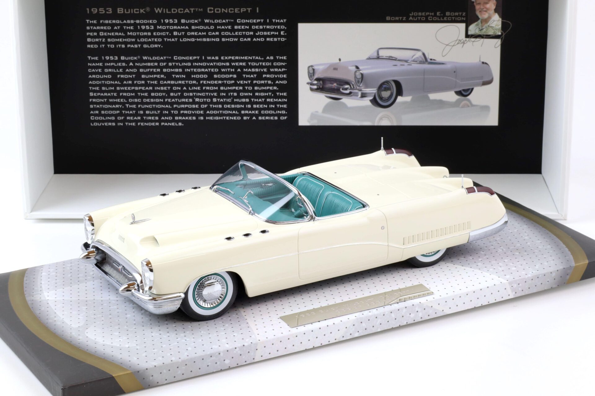 ID 72365 orig 1.jpg 1:18 Minichamps 1953 Buick Wildcat I Concept Car white Bortz Auto Collection