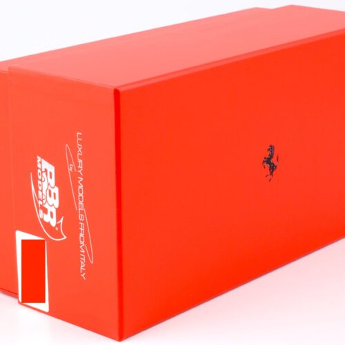 1:18 BBR Ferrari 812 Competizione 2021 Rosso Corsa 322 - Argento horiz. stripe with display