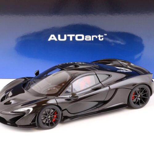 1:18 AUTOart McLAREN P1 2013 Fire black/ red black interior 76065
