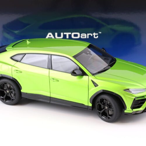 1:18 AUTOart Lamborghini Urus 2018 Verde Selvans/ pearl green 79169