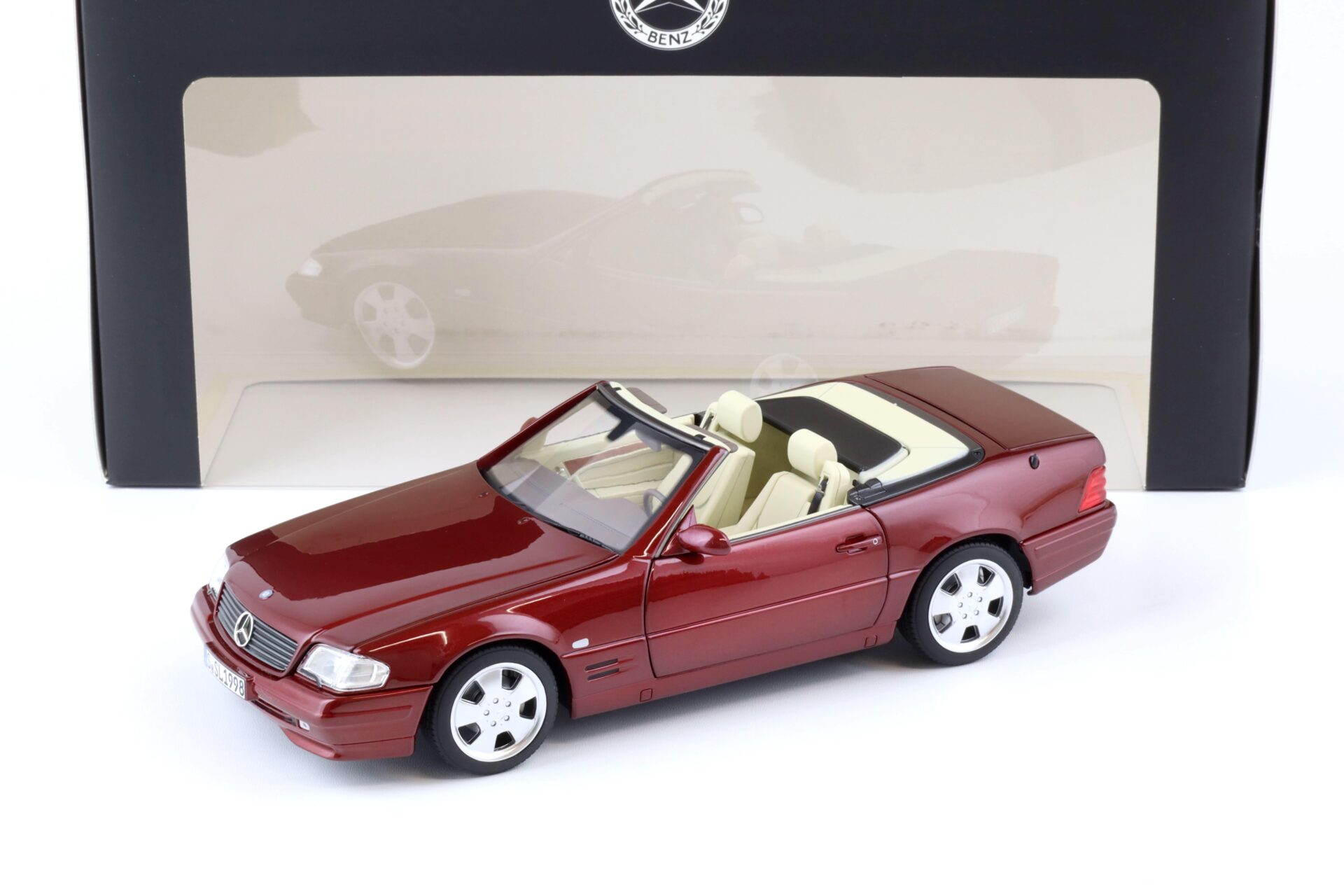 1:18 Norev Mercedes SL 500 R129 Convertible Facelift amber red DEALER VERSION