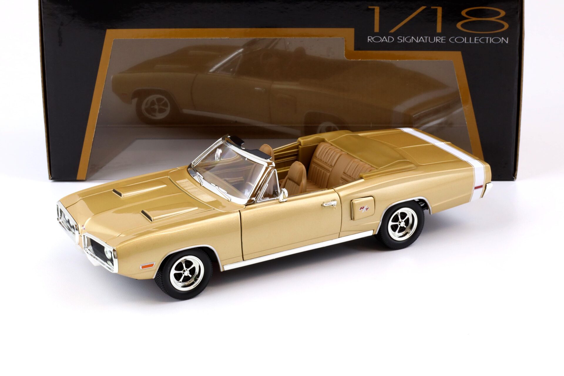 ID 73763 orig.jpg 1:18 Road Signature 1970 Dodge Coronet R/T Convertible golden brown