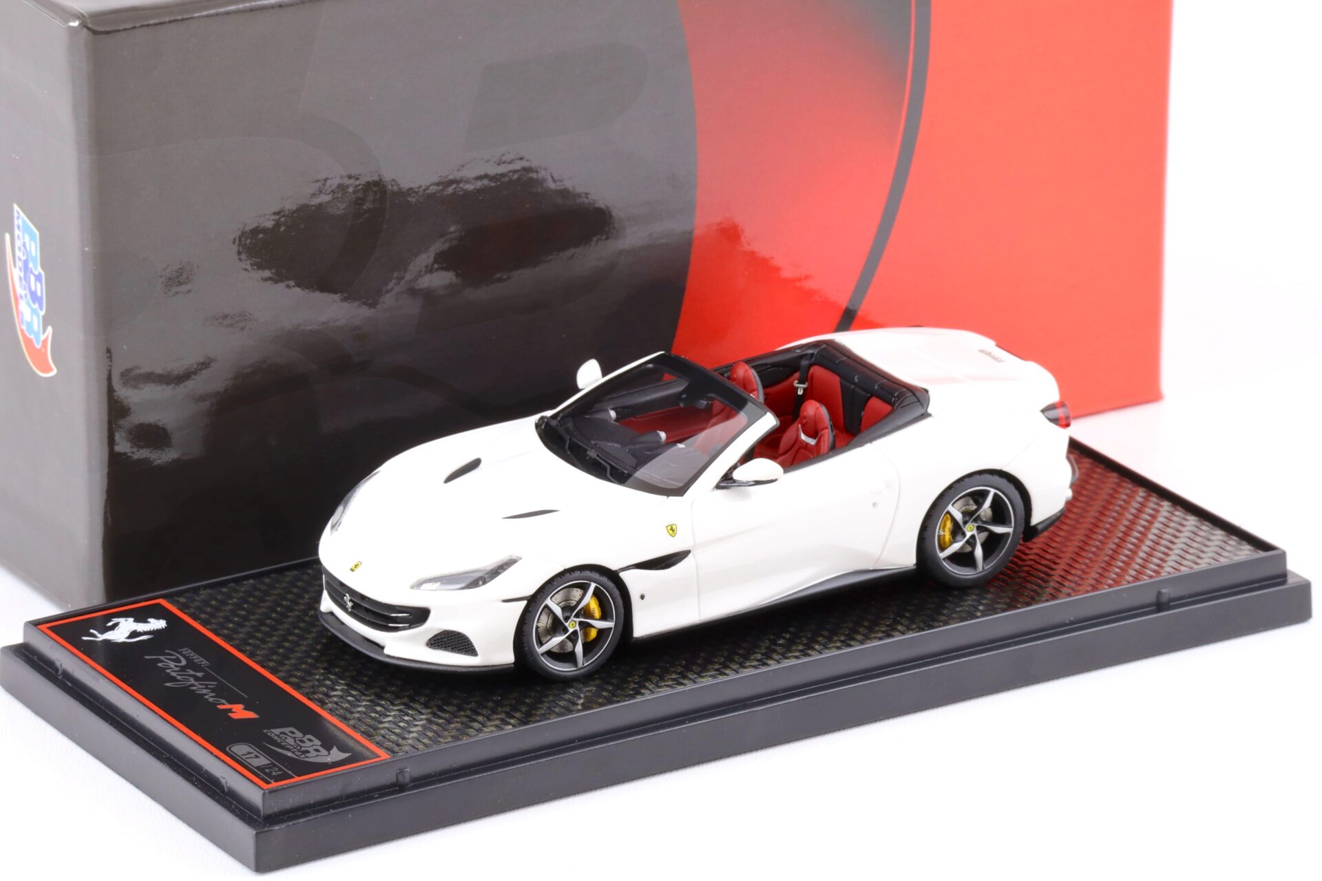 ID 73881 orig 1.jpg 1:43 BBR Ferrari Portofino M Spider Bianco Cervino/ red interior - Limited 24 pcs.