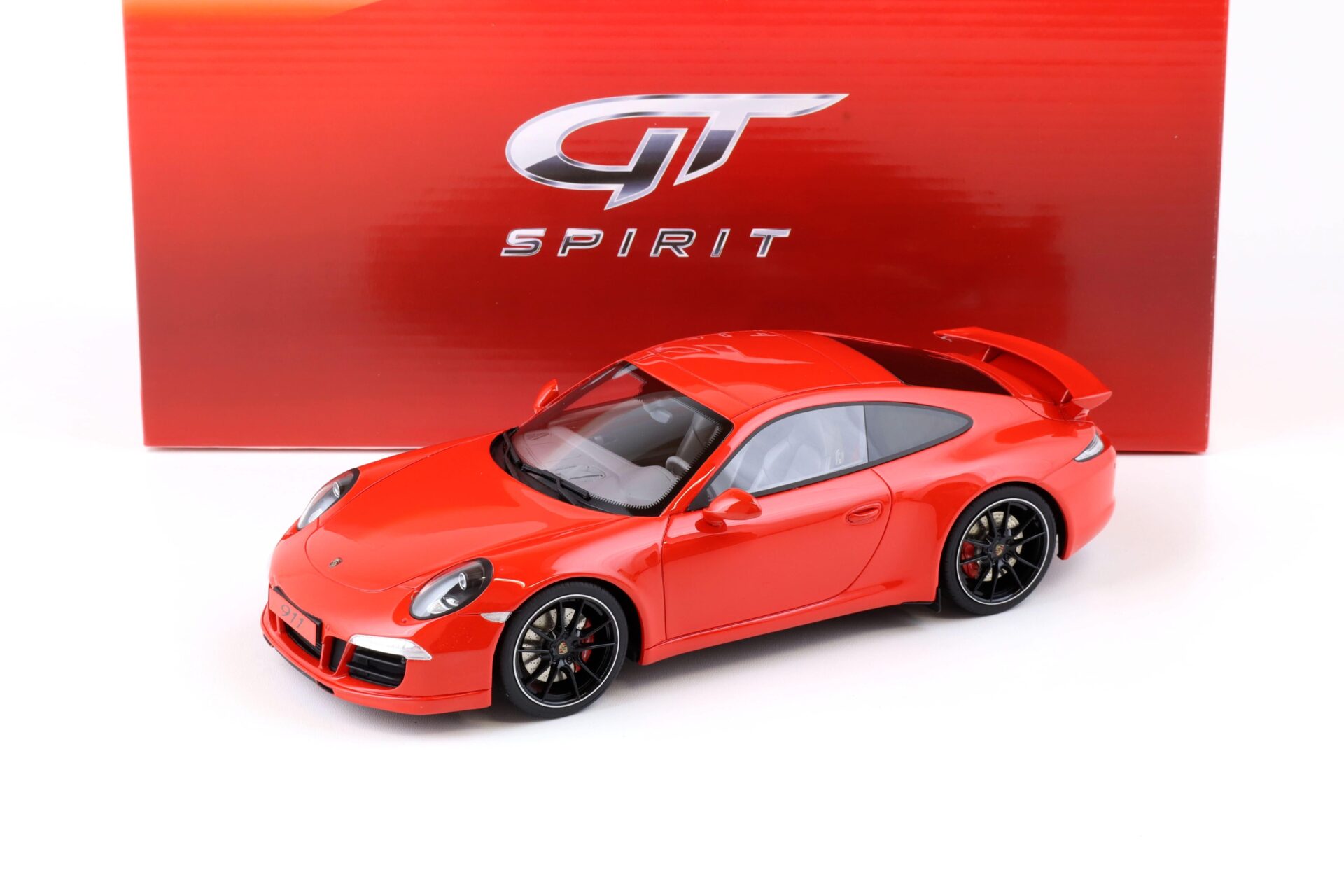 ID 74258 orig 1.jpg 1:18 GT Spirit GT022A Porsche 911 (991) Carrera S Aerokit 2012 red