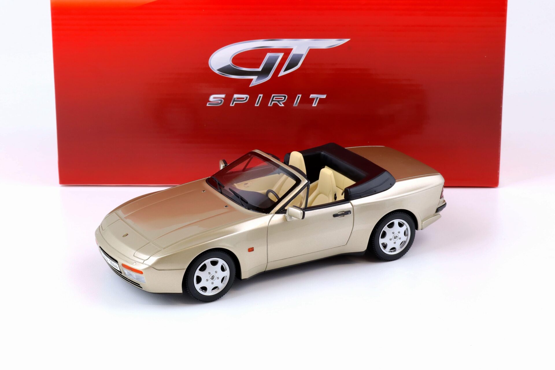 ID 74270 orig.jpg 1:18 GT Spirit GT002CS Porsche 944 S2 1989 Cabriolet gold