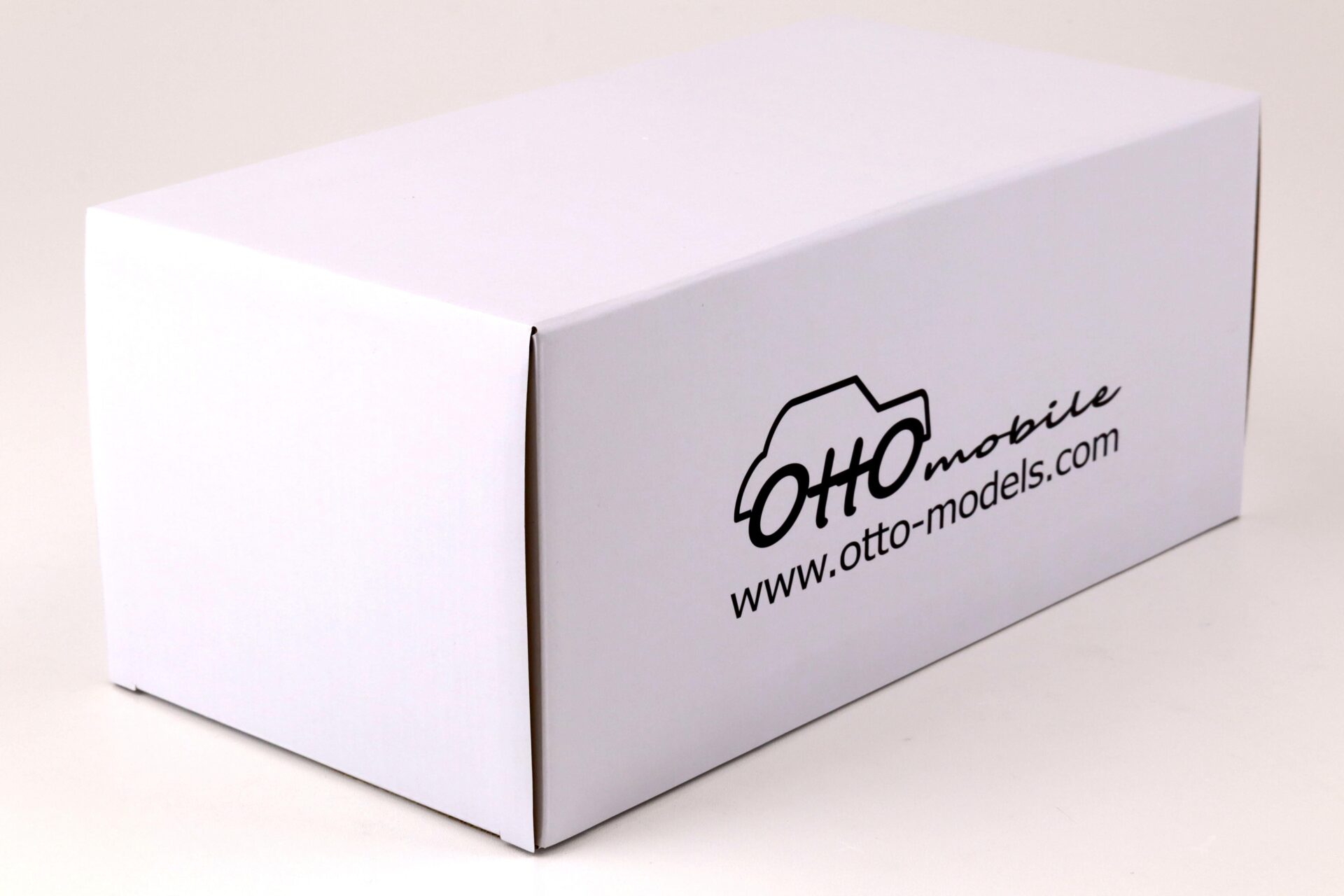1:18 OTTO mobile OT246 Mercedes 280TE S123 AMG 1982 silver
