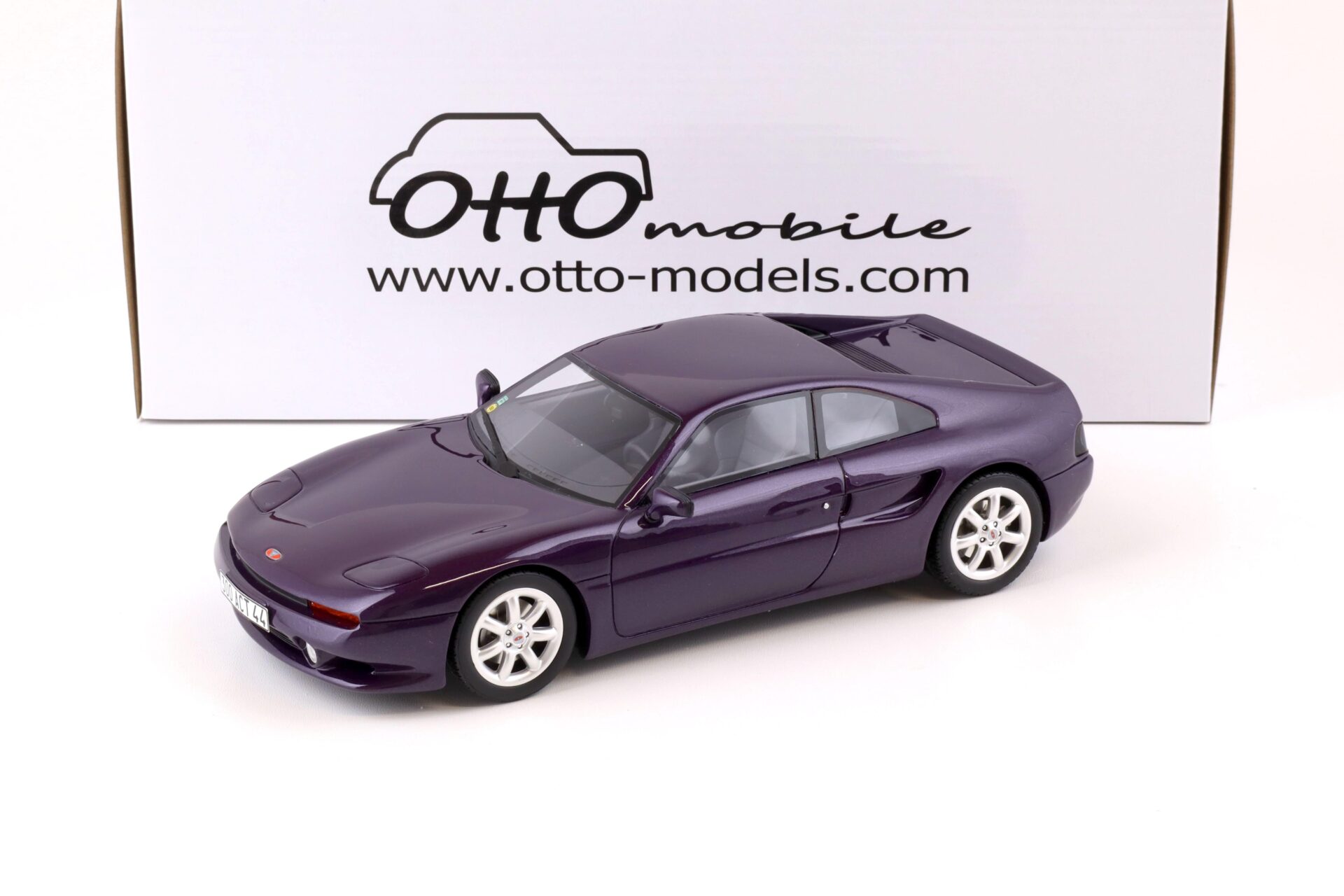 ID 74363 orig 1.jpg 1:18 OTTO mobile OT101 Venturi 300 Atlantique Coupe 2-door 1991 violet