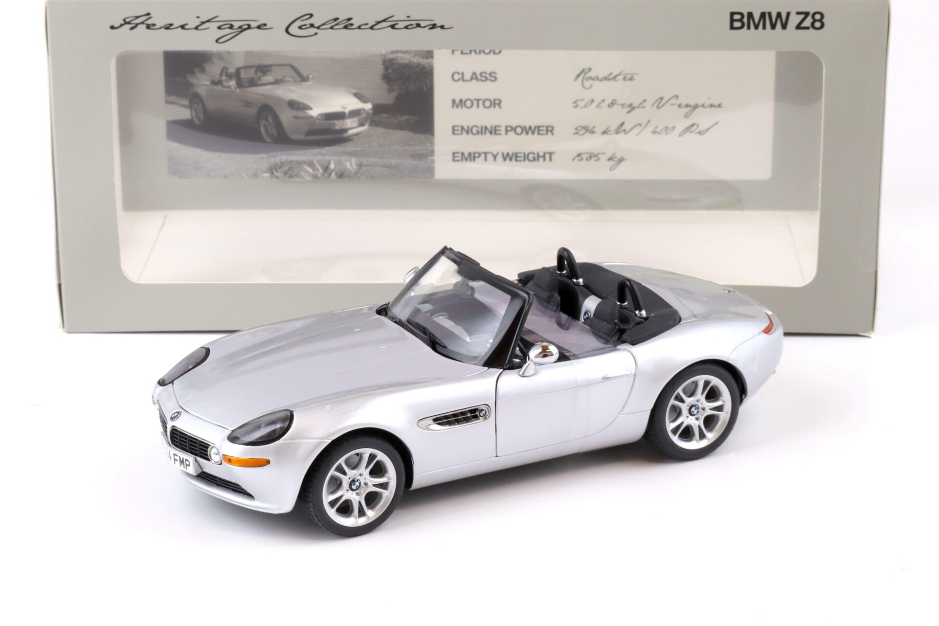 ID 74466 orig 1.jpg 1:18 Kyosho BMW Z8 Roadster silver metallic Heritage Collection DEALER VERSION