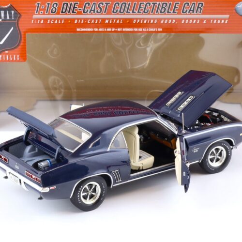 1:18 Highway61 Chevrolet Camaro Coupe 1969 dark blue/ white 50636