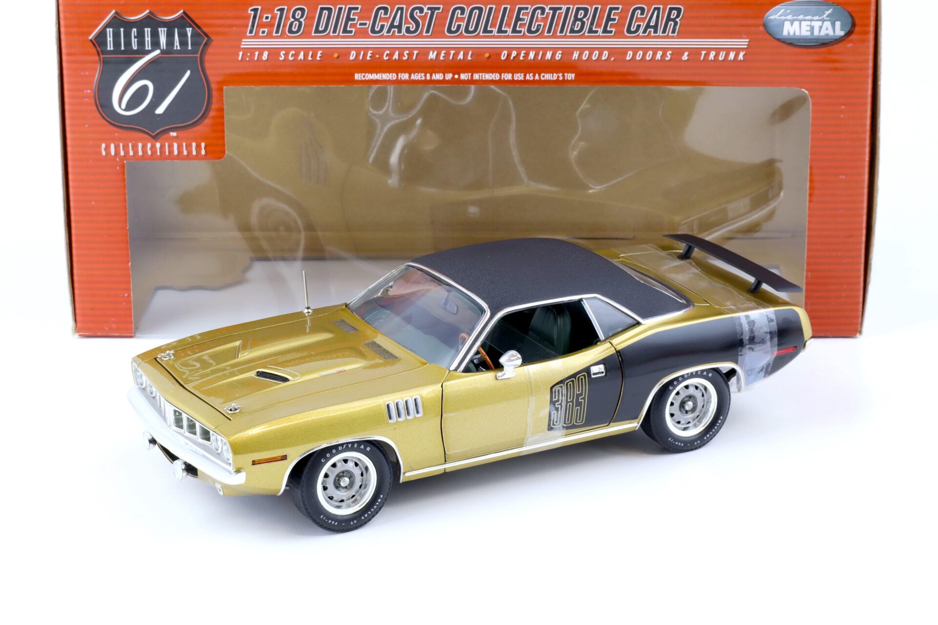ID 74678 orig 1.jpg 1:18 Highway61 Plymouth Cuda 383 Coupe 1971 gold/black 50467