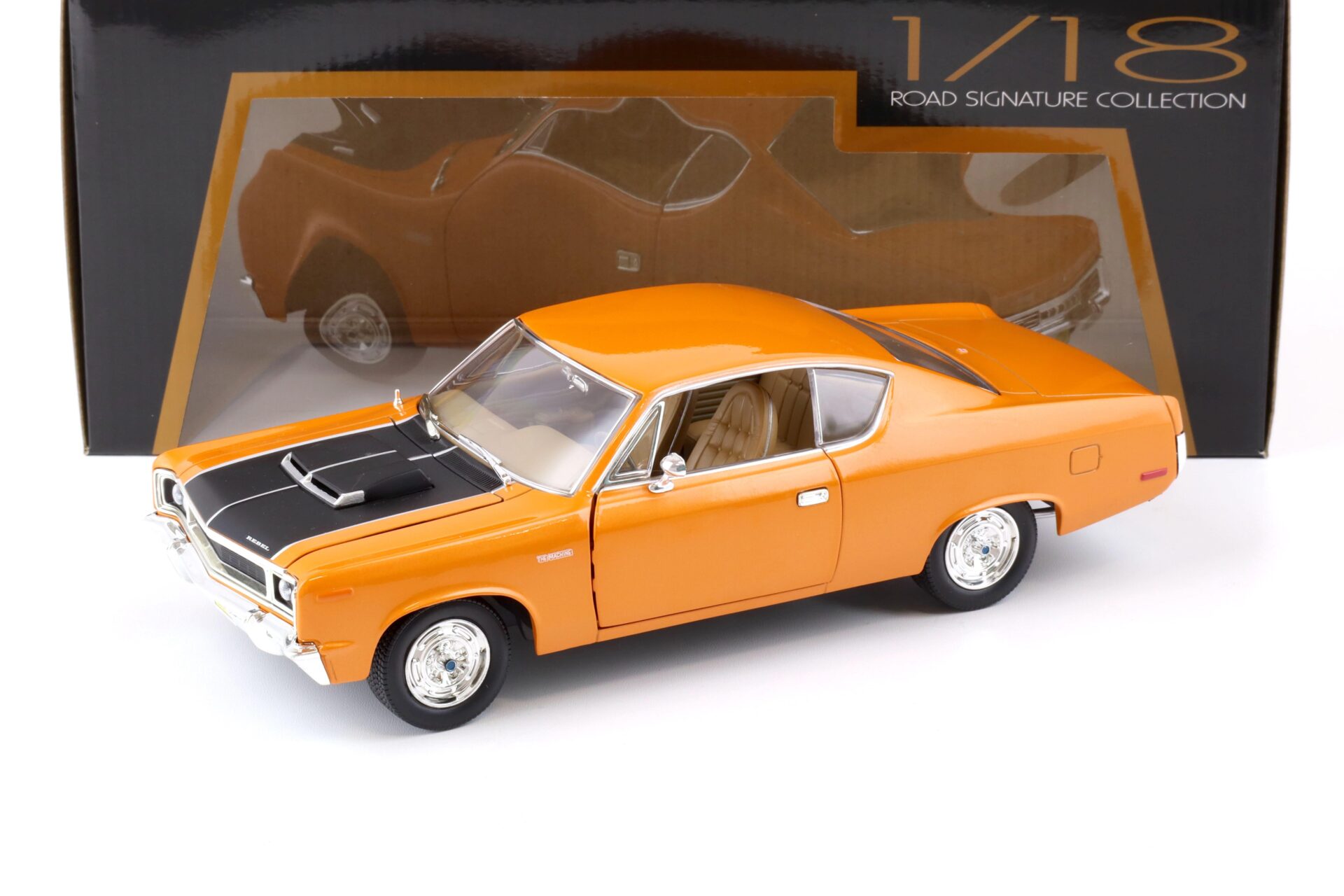 ID 74974 orig 1.jpg 1:18 Road Signature 1970 AMC Rebel Coupe The Machine orange/ black