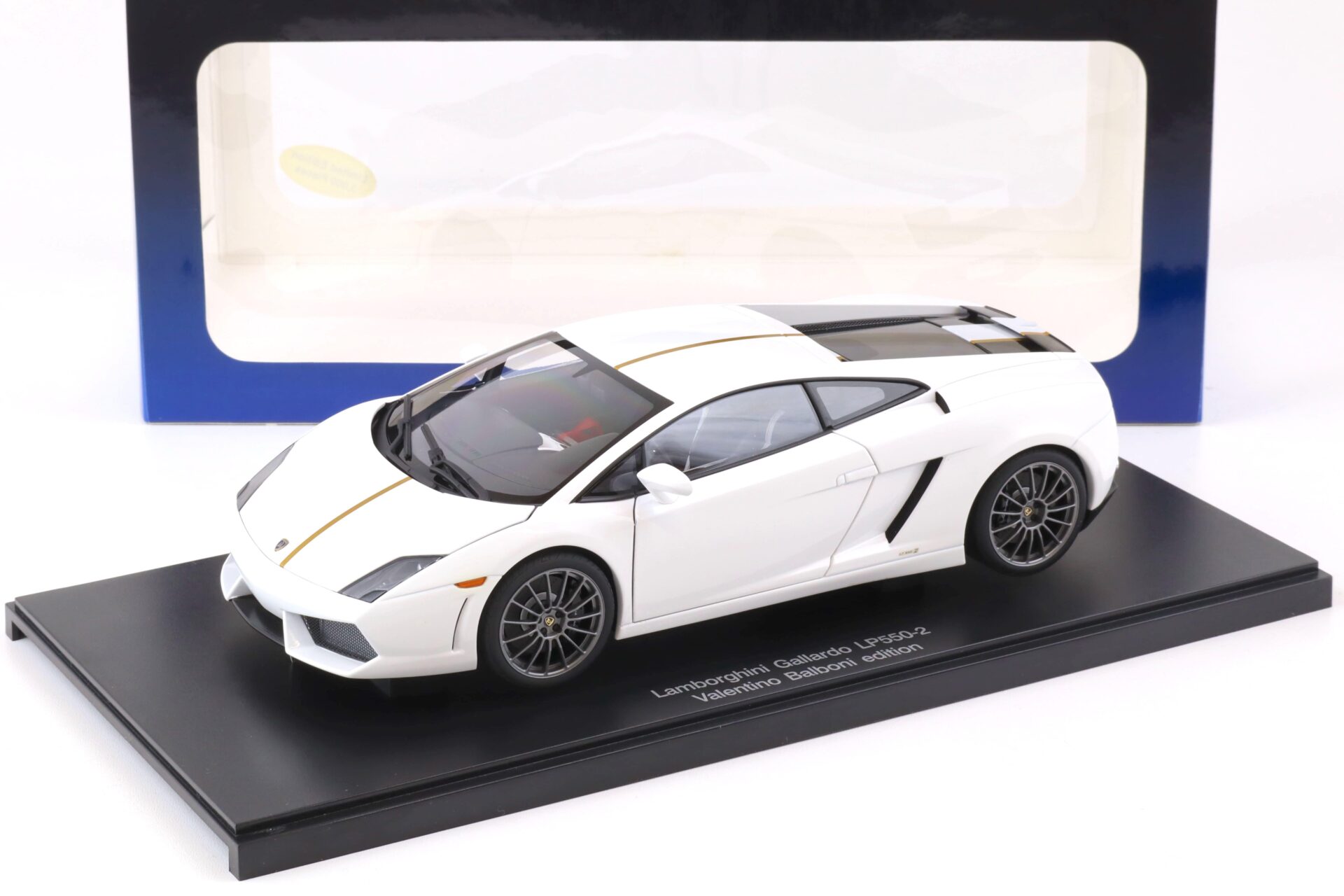 ID 75250 orig 1.jpg 1:18 AUTOart Lamborghini Gallardo LP550-2 Balboni Bianco Monocerus/ white 74635