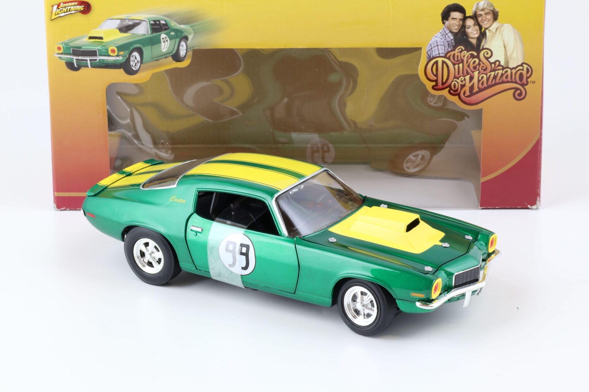 1:18 Johnny Lightning Cooter´s Chevrolet Camaro green/ yellow The Dukes of Hazzard