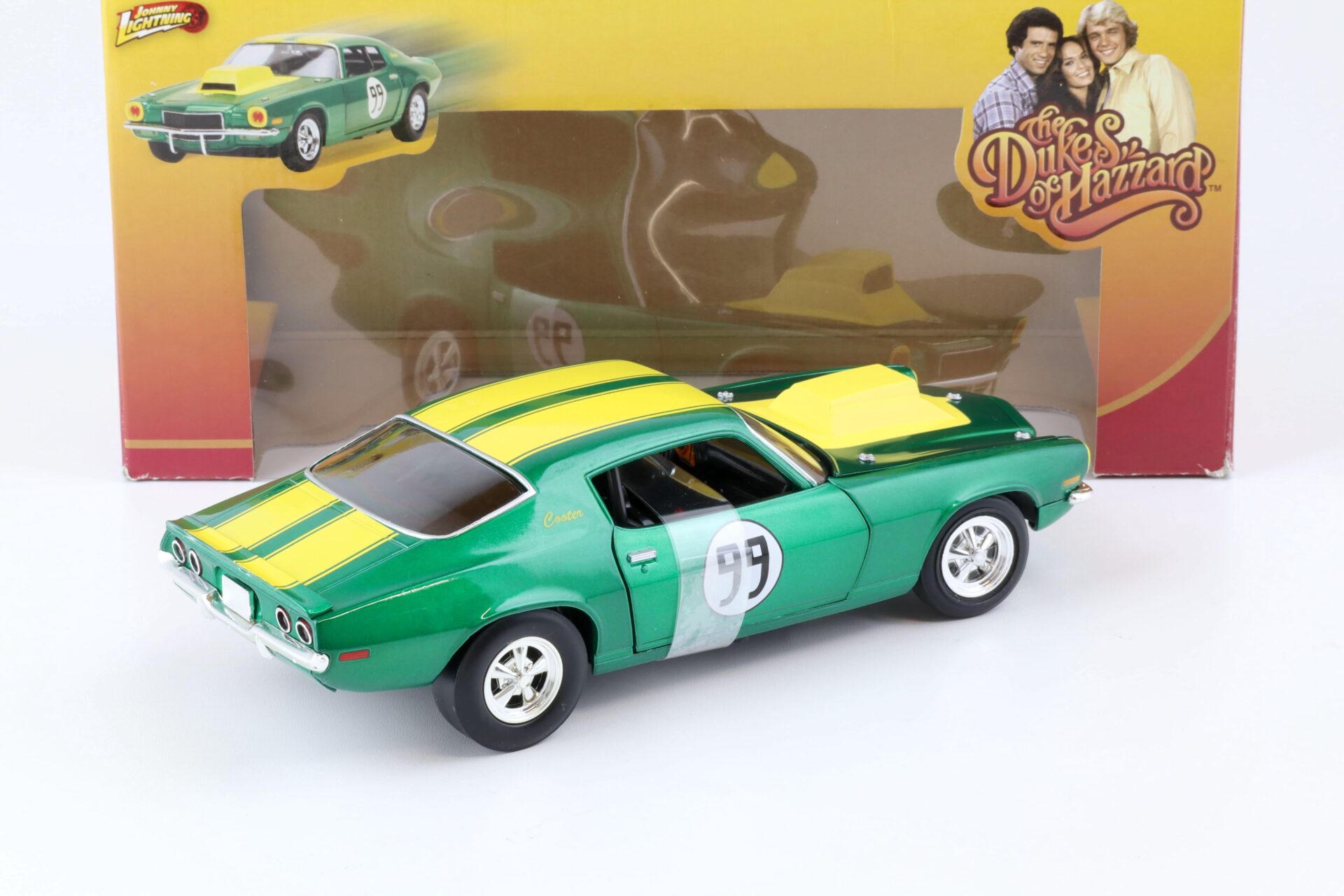 1:18 Johnny Lightning Cooter´s Chevrolet Camaro green/ yellow The Dukes of Hazzard
