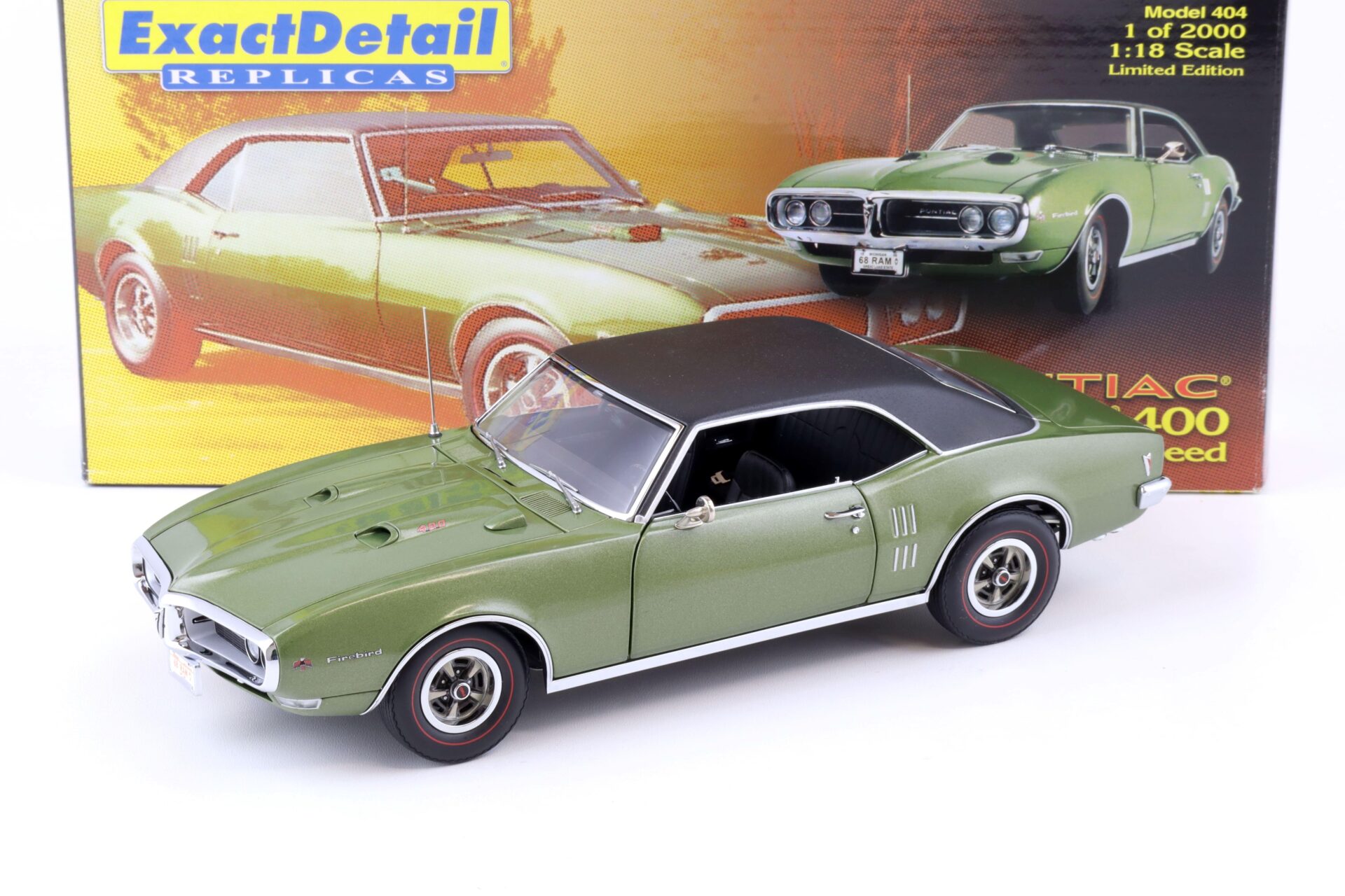 ID 75733 orig 1.jpg 1:18 Exact Detail 1968 Pontiac Firebird 400 Ram Air, 4-Speed green metallic with vinyl roof