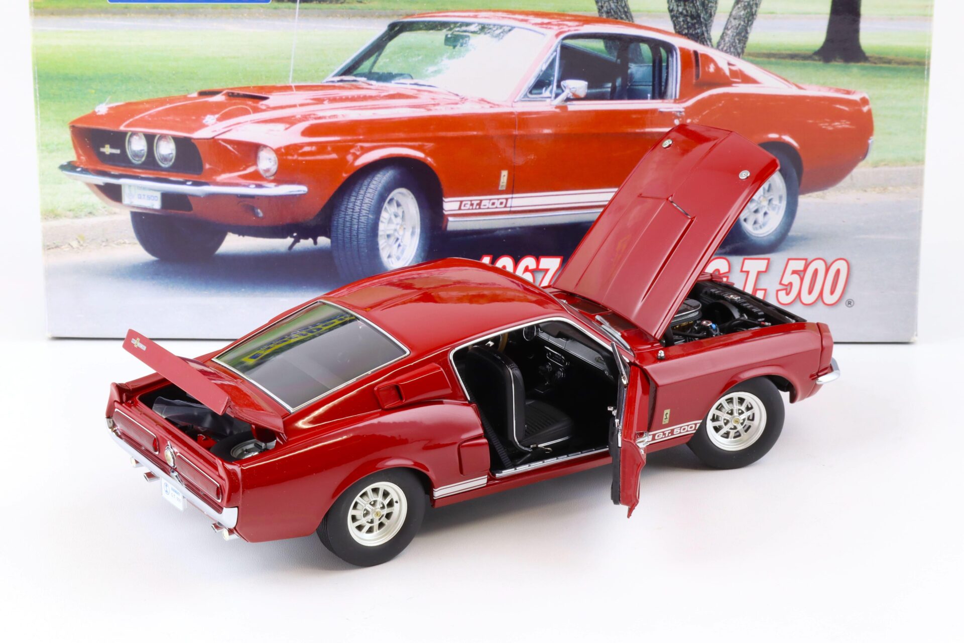 1:18 Exact Detail 1967 Ford Mustang Shelby GT500 Coupe Candyapple red