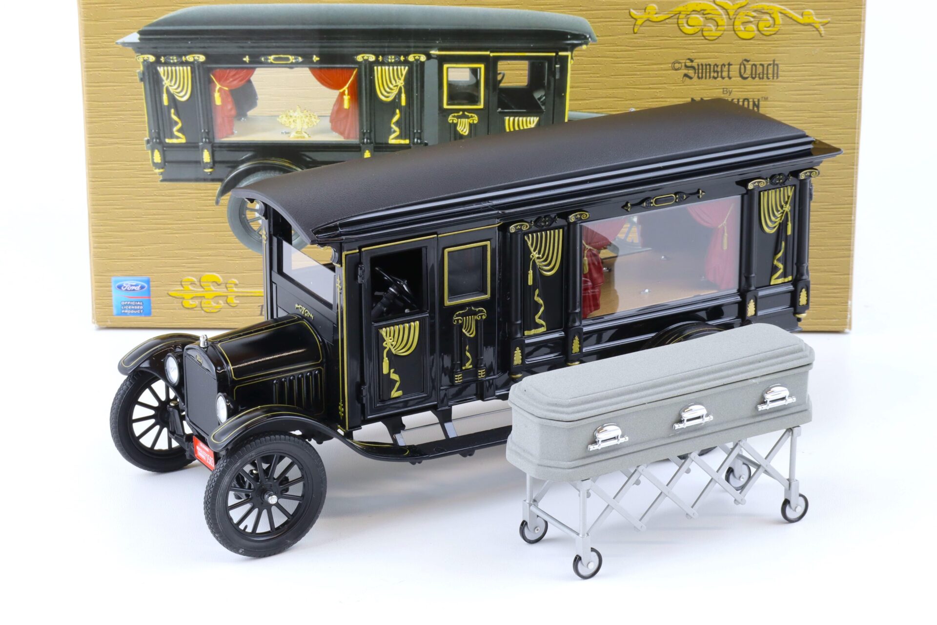 ID 76282 orig.jpg 1:18 Precision Miniatures Sunset Coach 1921 Ford Model T Hearse black