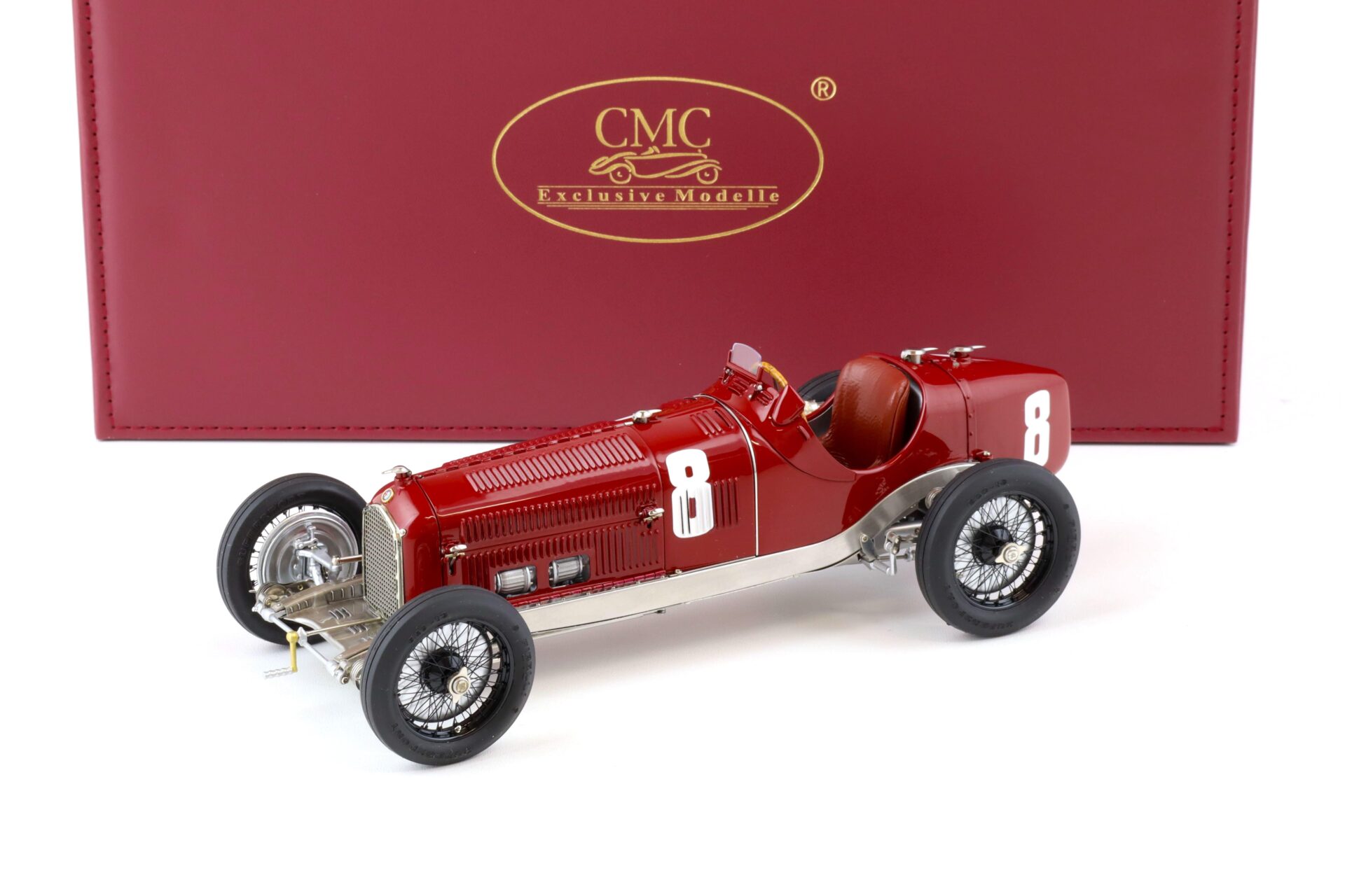 ID 76903 orig 1.jpg 1:18 CMC Alfa Romeo P3 Nuvolari #8 Winner GP Italy 1932 red M-219