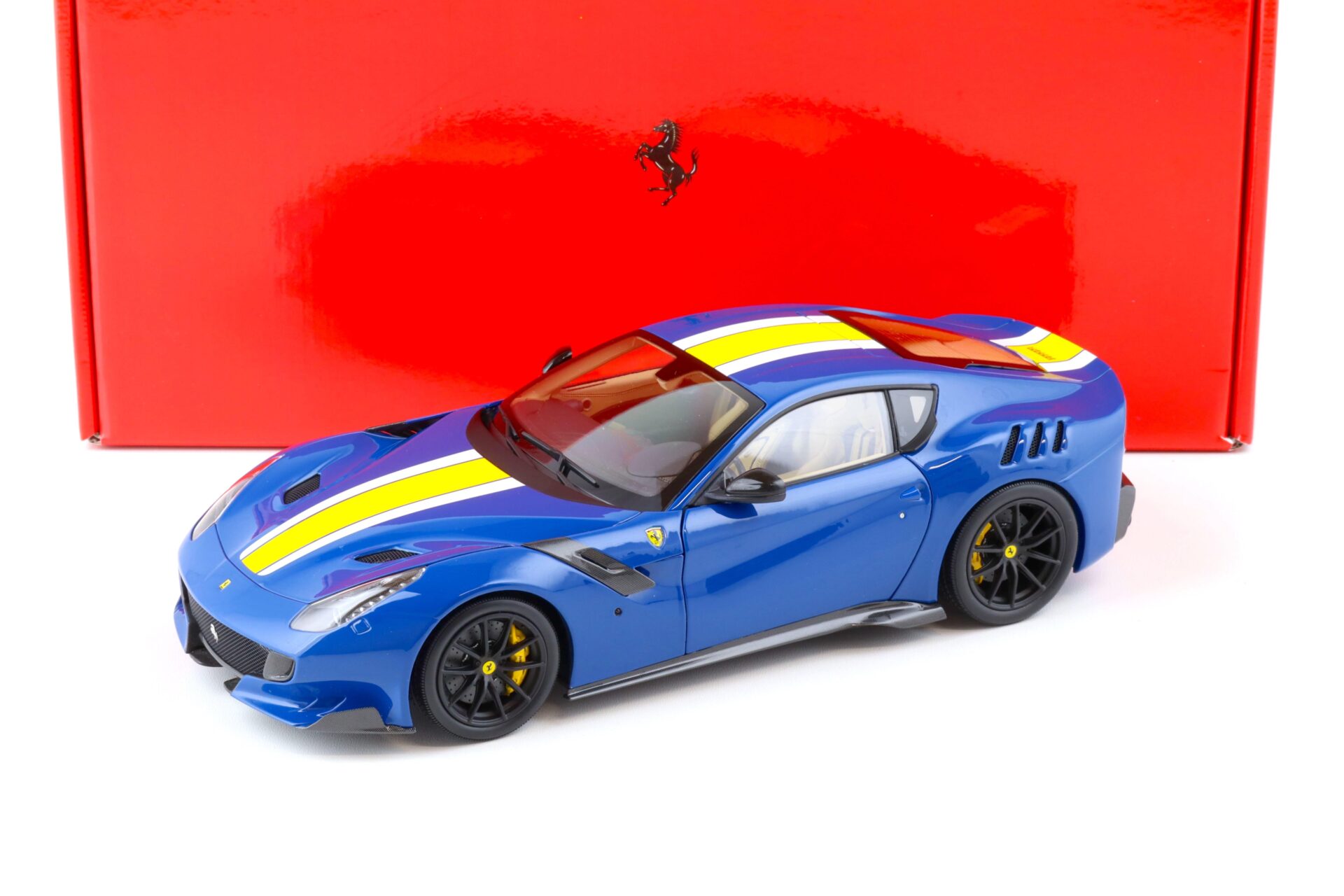 ID 77960 orig.jpg 1:18 BBR Ferrari F12 TDF Azzurro Dino blue / white + yellow stripe Diecast
