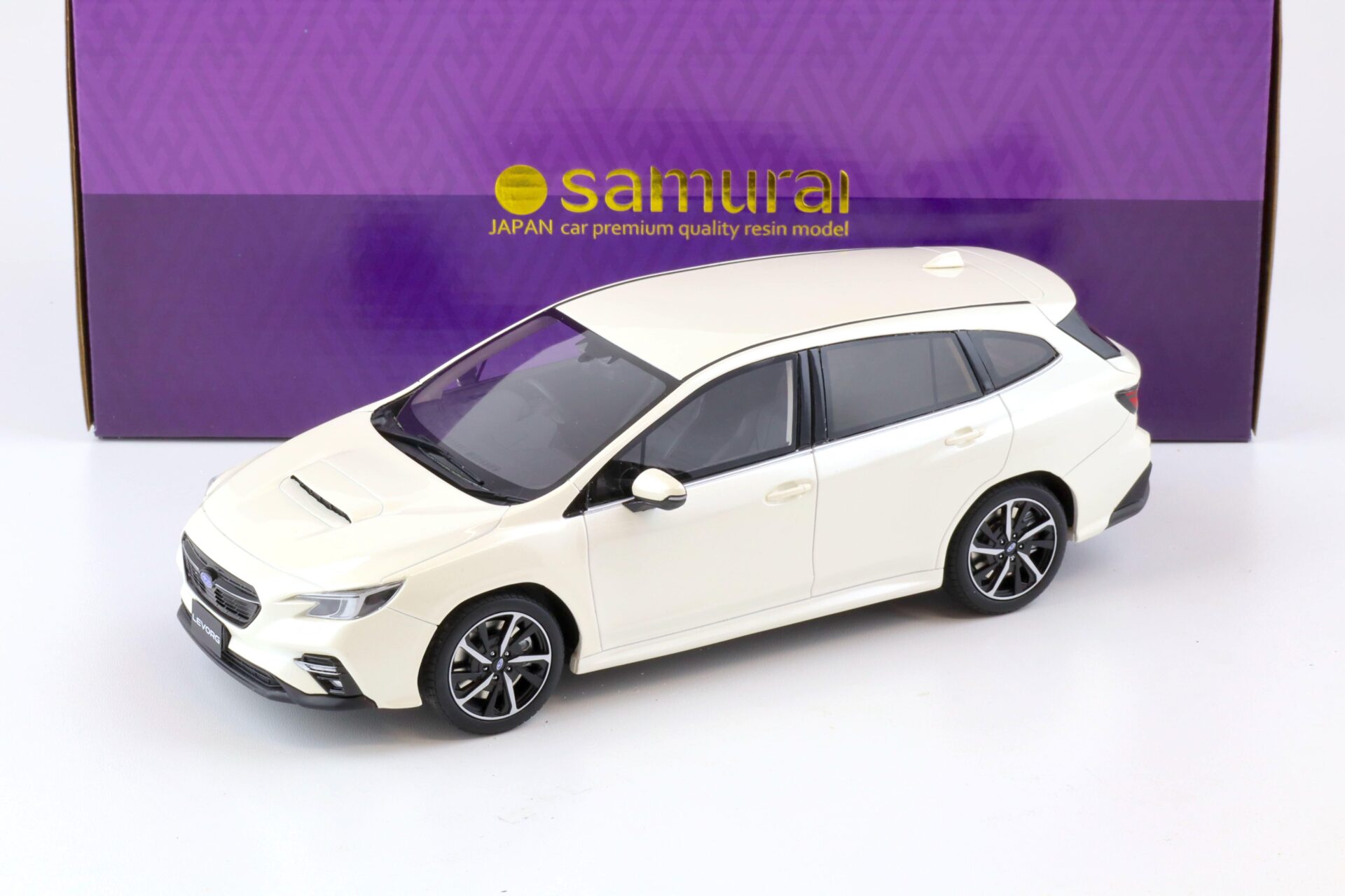 ID 78472 orig.jpg 1:18 Kyosho Samurai Subaru Levorg GT-H EX Station Wagon 2022 white