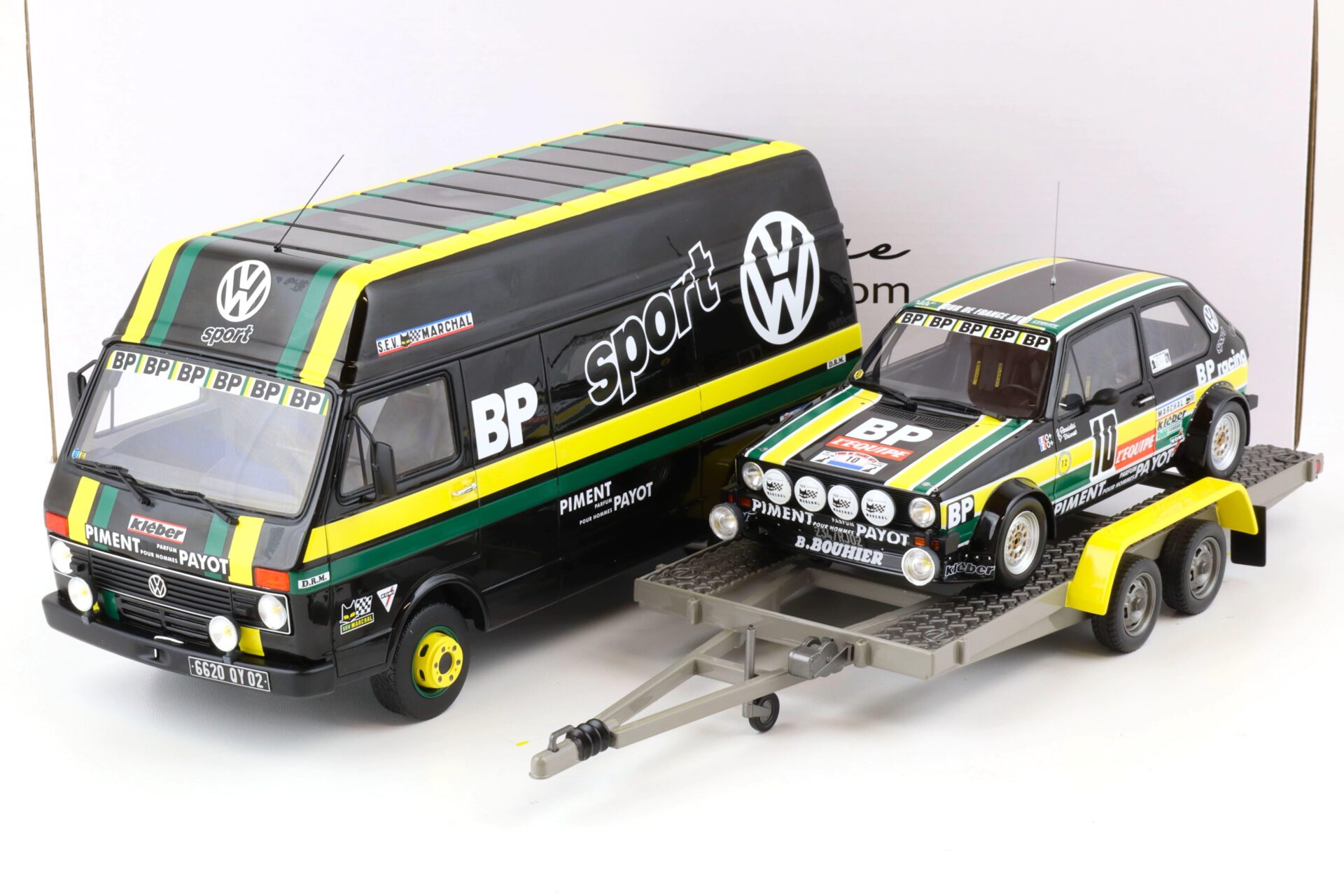 ID 78663 orig 1.jpg 1:18 OTTO mobile OT353 VW Rallye Pack VW LT35 + Golf GTI MK1 GR.2 + Trailer