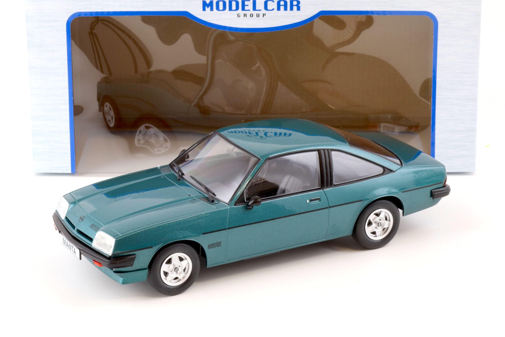 ID 78685 orig 1.jpg 1:18 MCG Opel Manta B GT/E Coupe green metallic/ black 1980