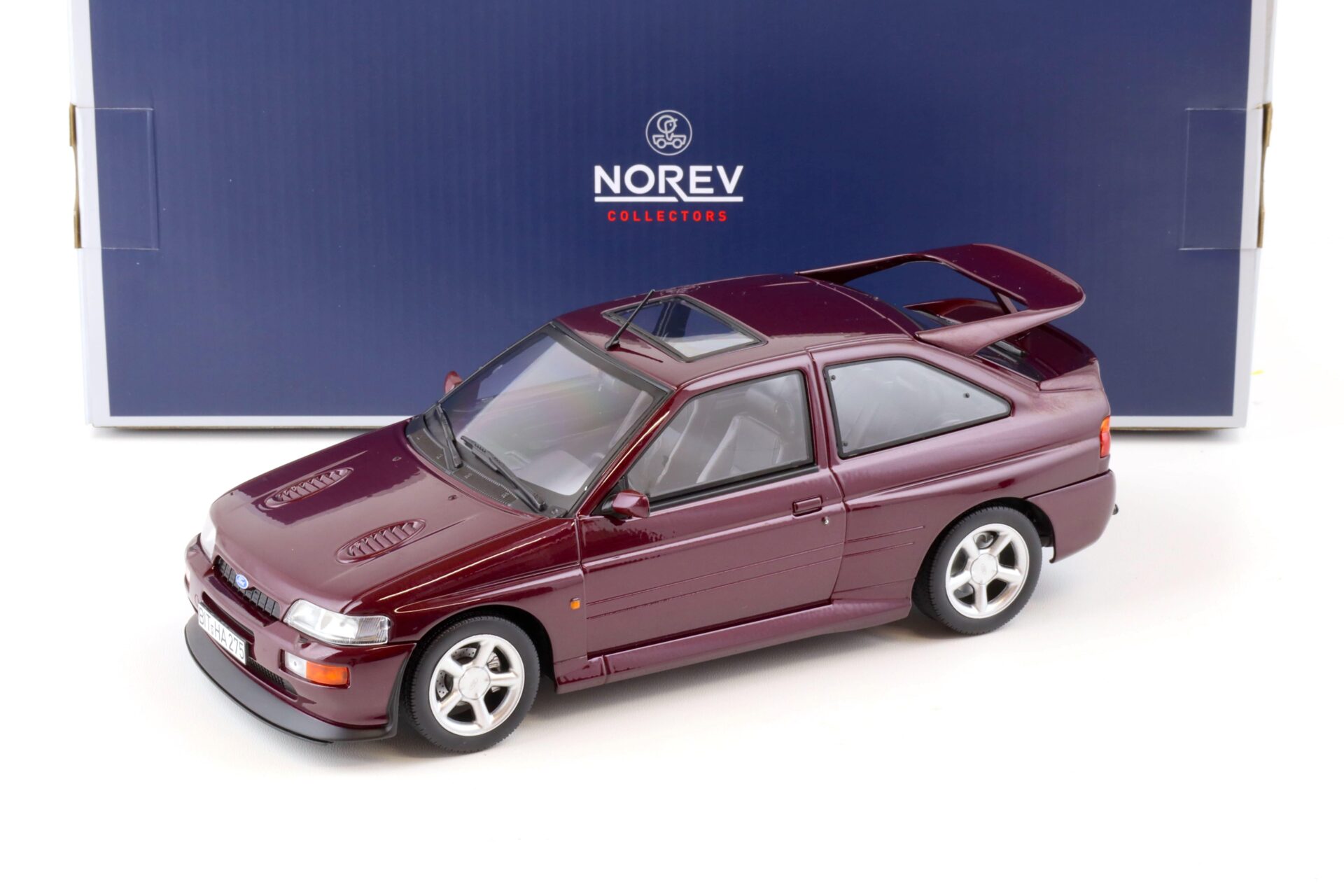 ID 78971 orig 1.jpg 1:18 Norev Ford Escort Cosworth 1992 violet metallic 182778