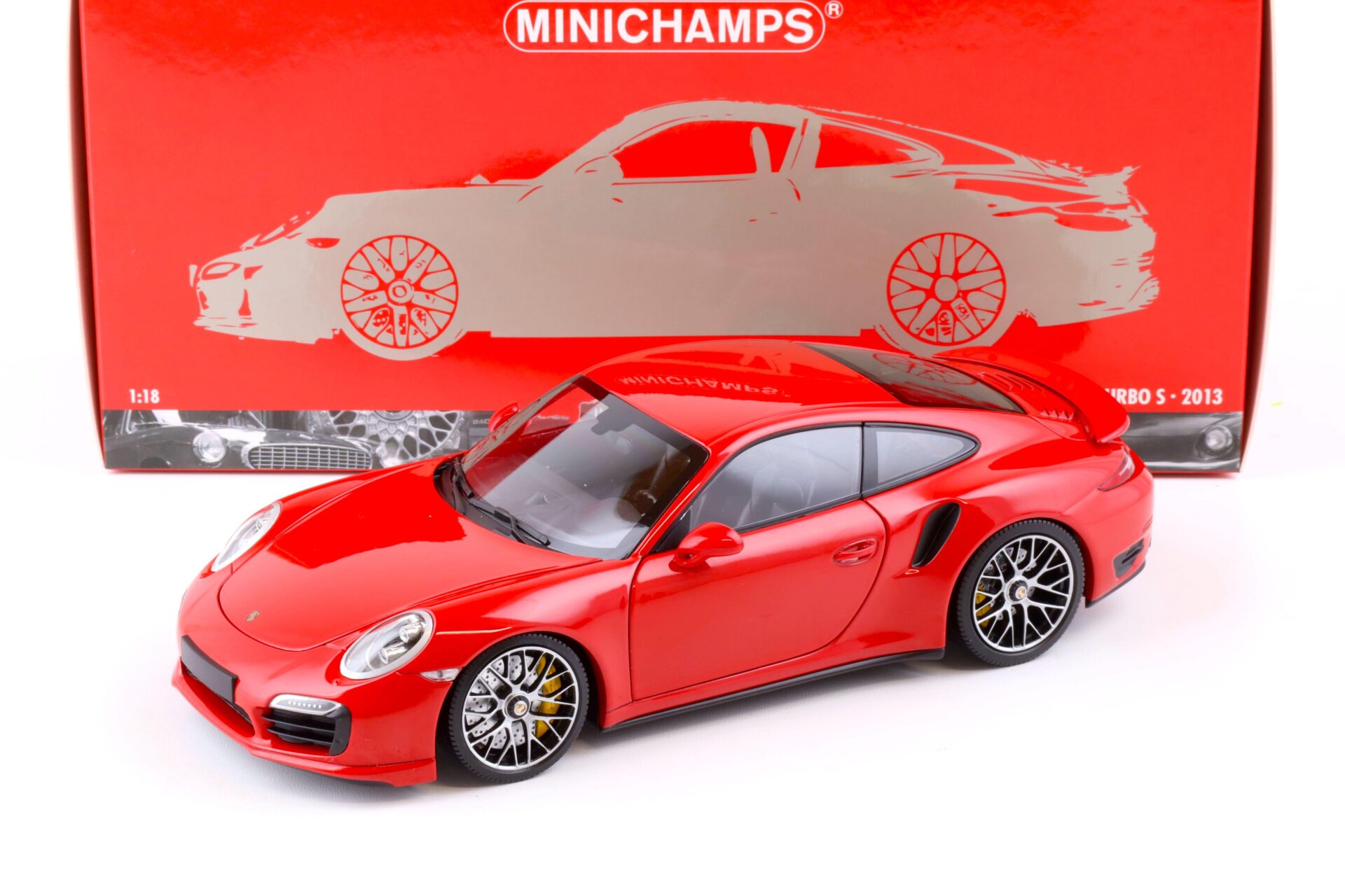 ID 79976 orig.jpg 1:18 Minichamps Porsche 911 (991) Turbo S Coupe 2013 red