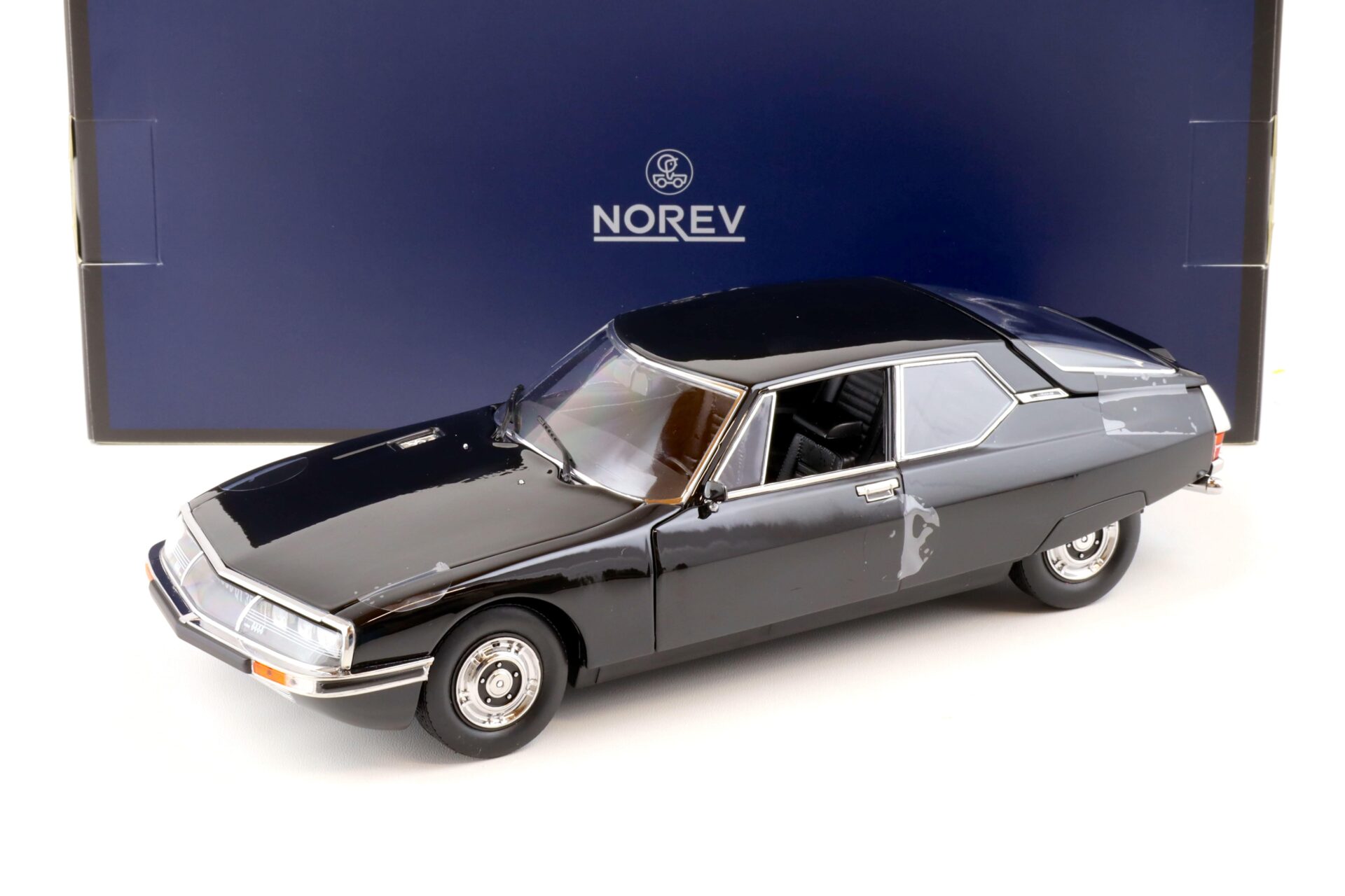ID 80471 orig 1.jpg 1:18 Norev Citroen SM 1972 black - Limited 300 pcs.