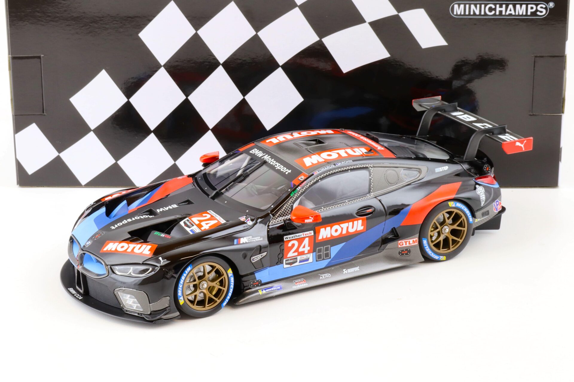 ID 80554 orig 1.jpg 1:18 Minichamps BMW M8 GTE RLL Racing IMSA GP Road Atlanta 2020 Edwards #24