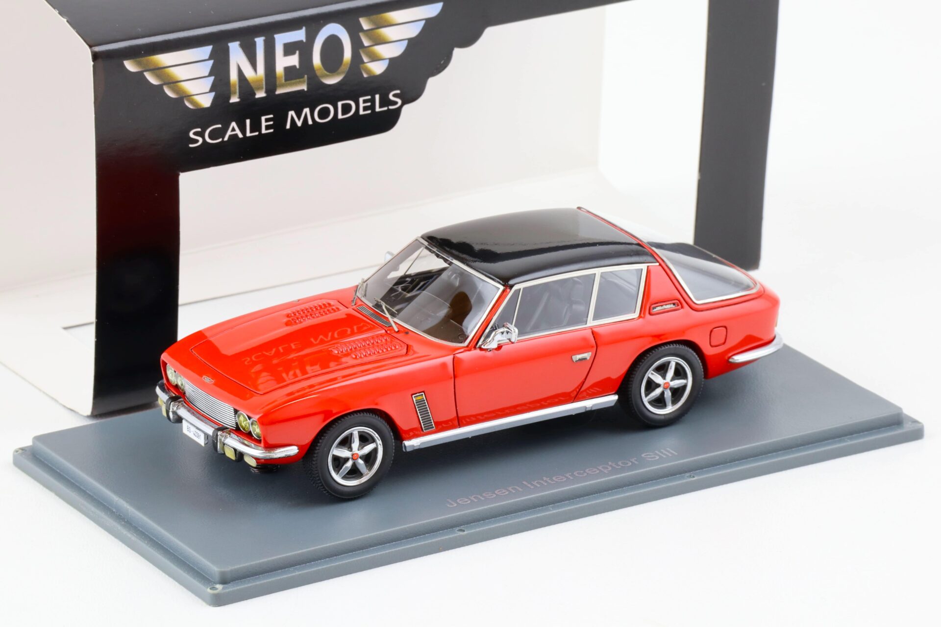 ID 80783 orig.jpg 1:43 NEO Jensen Interceptor SIII Coupe 1966 red/ black
