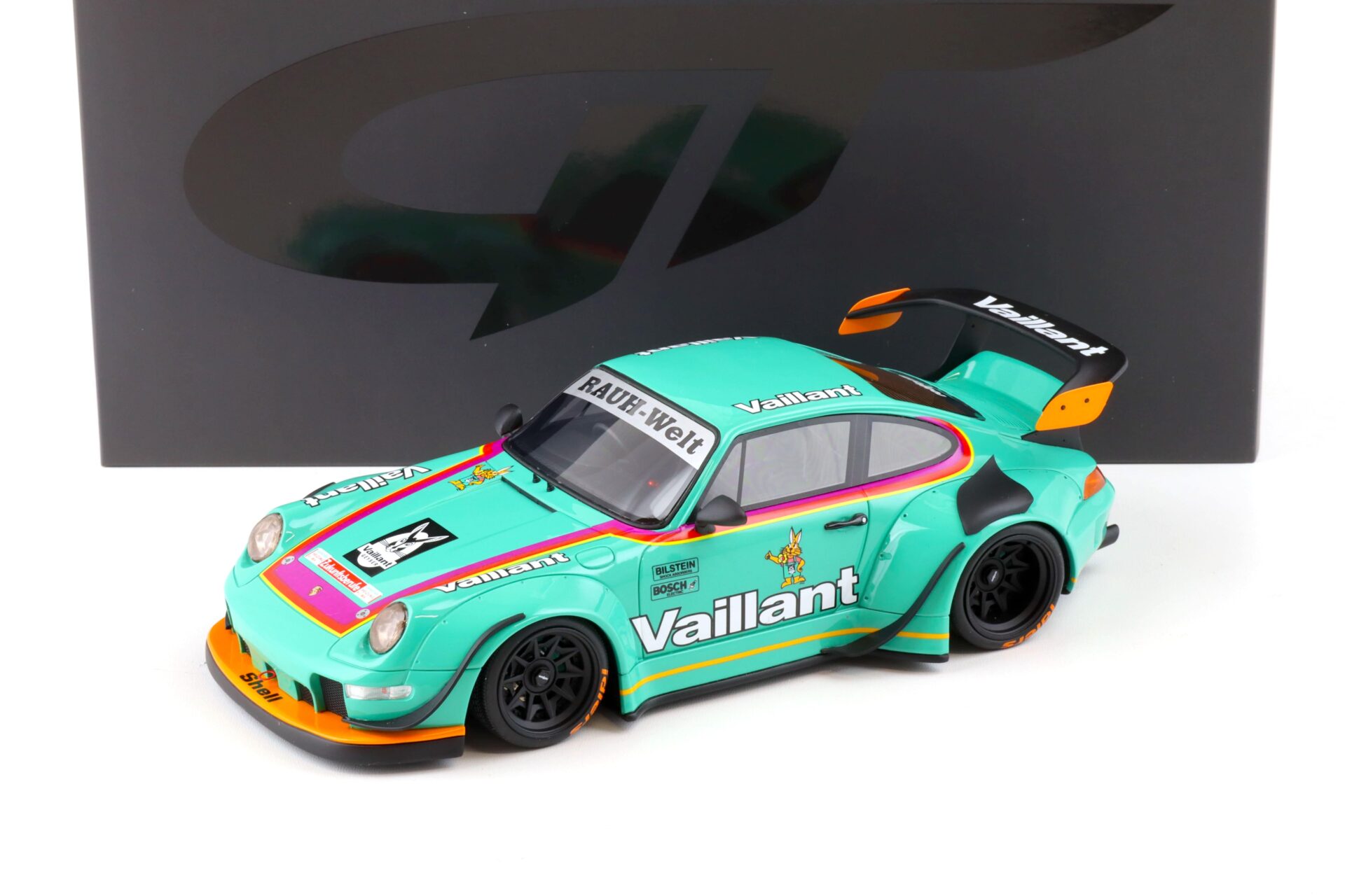 ID 81634 orig.jpg 1:18 GT Spirit GT869 Porsche 911 (993) RWB BODYKIT VAILLANT GREEN 2023