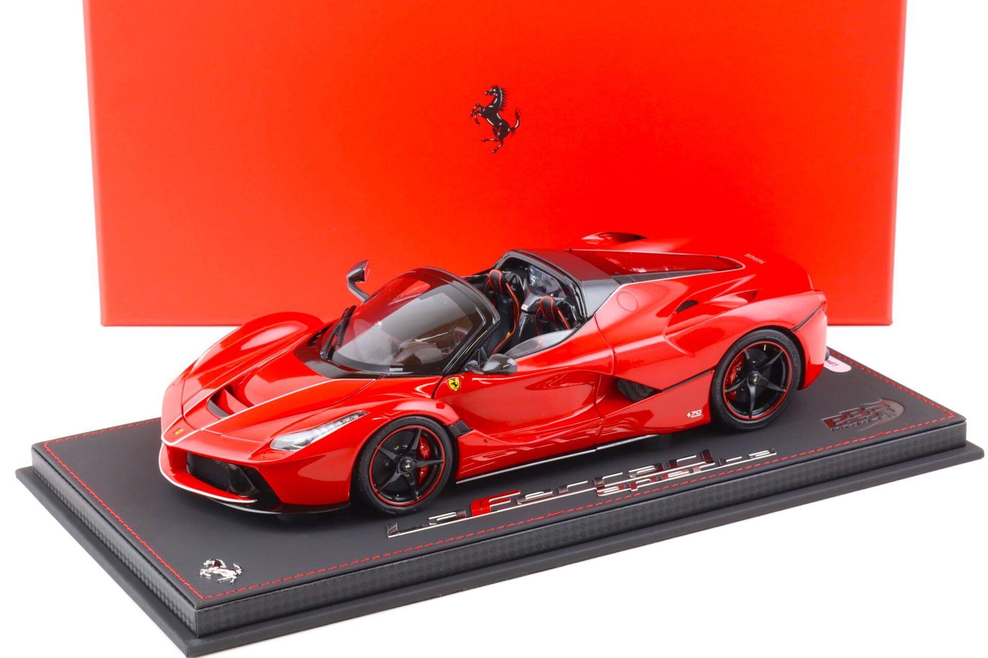 ID 81711 orig 1.jpg 1:18 BBR Ferrari LaFerrari Aperta Rosso Corsa 322/ black wheels - Limited 72 pcs.