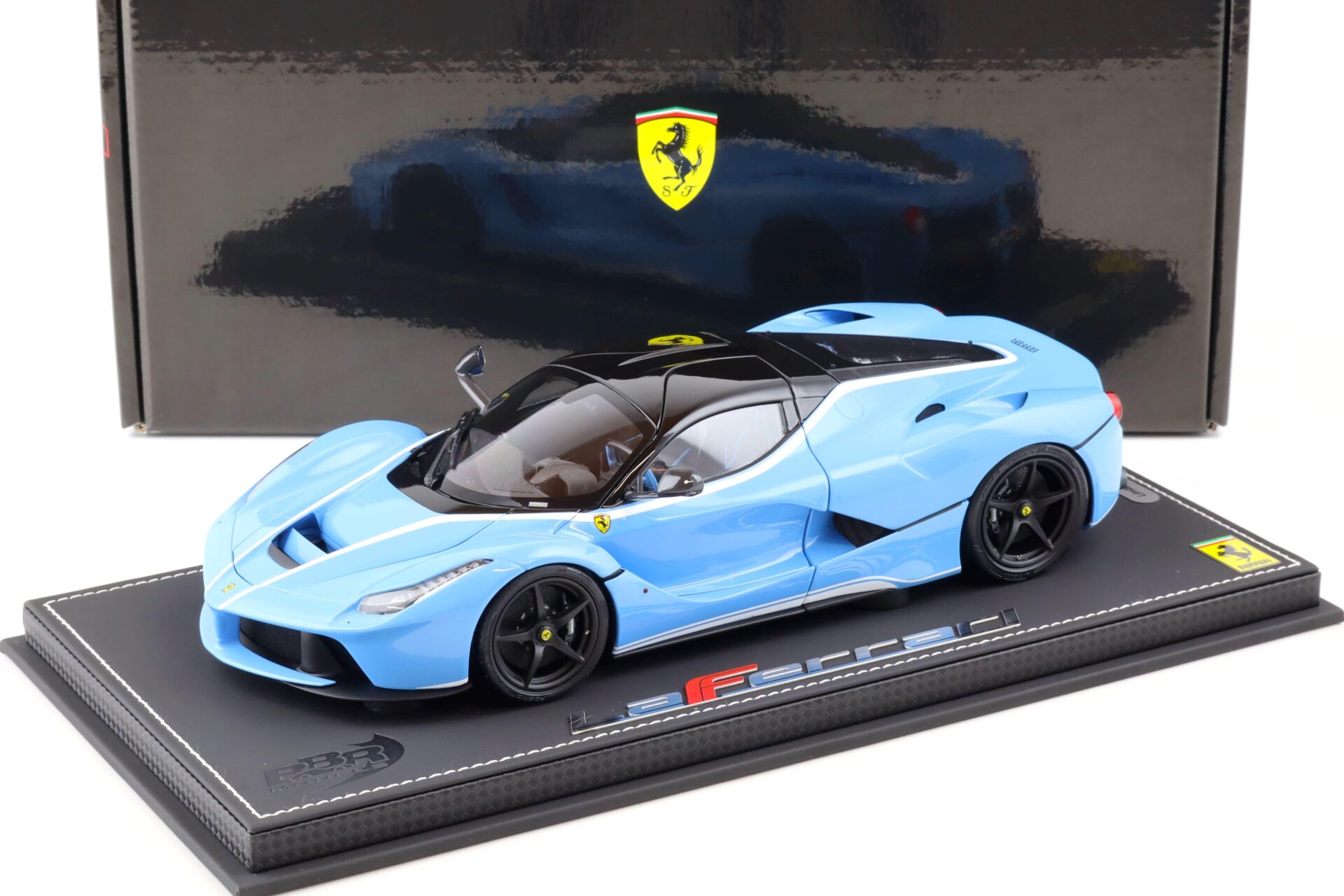 ID 81855 orig.jpg 1:18 BBR Ferrari LaFerrari Tailor Made DIE CAST Baby blue - Limited 300 pcs.