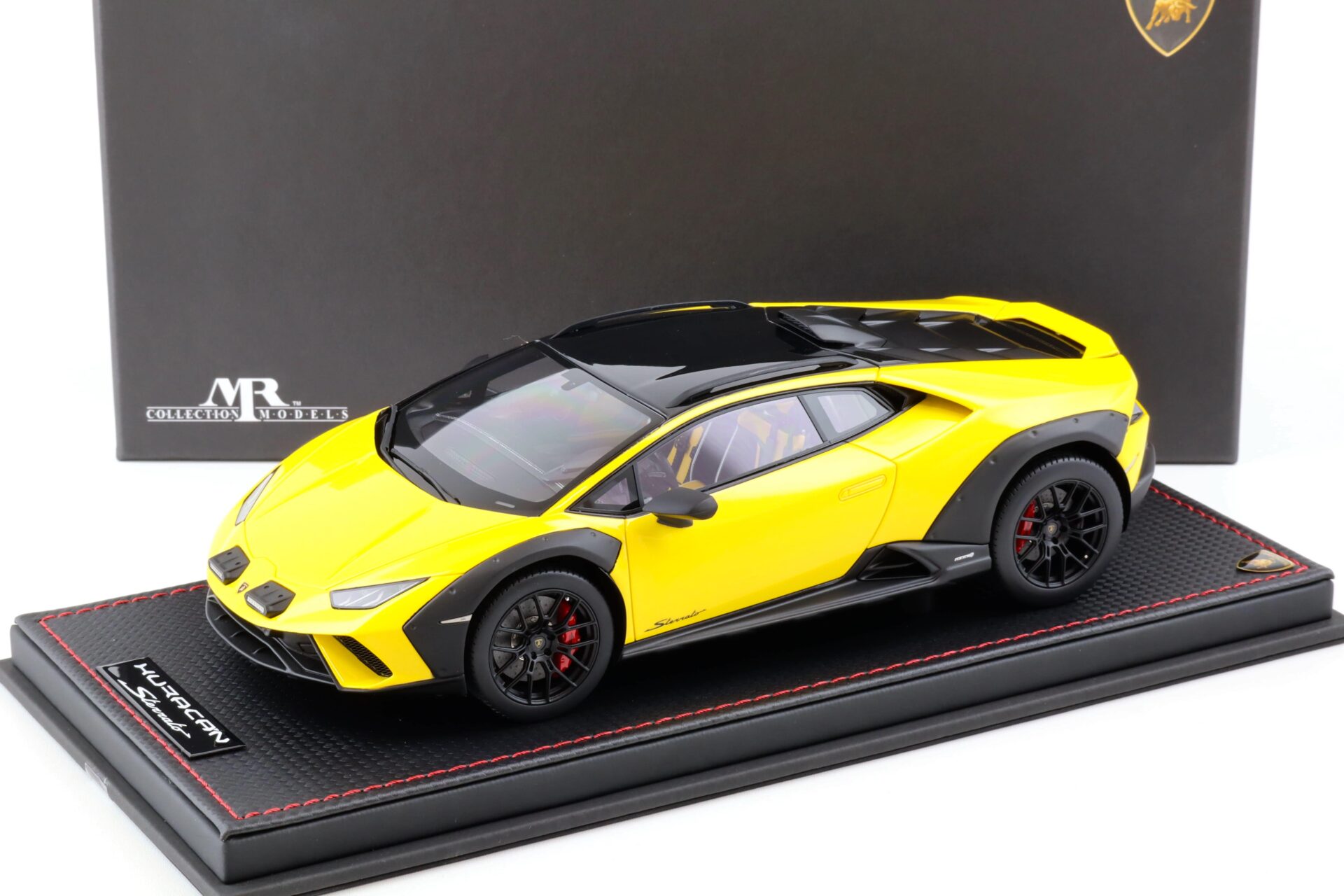 ID 81985 orig 1.jpg 1:18 MR Collection Lamborghini Huracan Sterrato Giallo yellow - Limited 99 pcs.