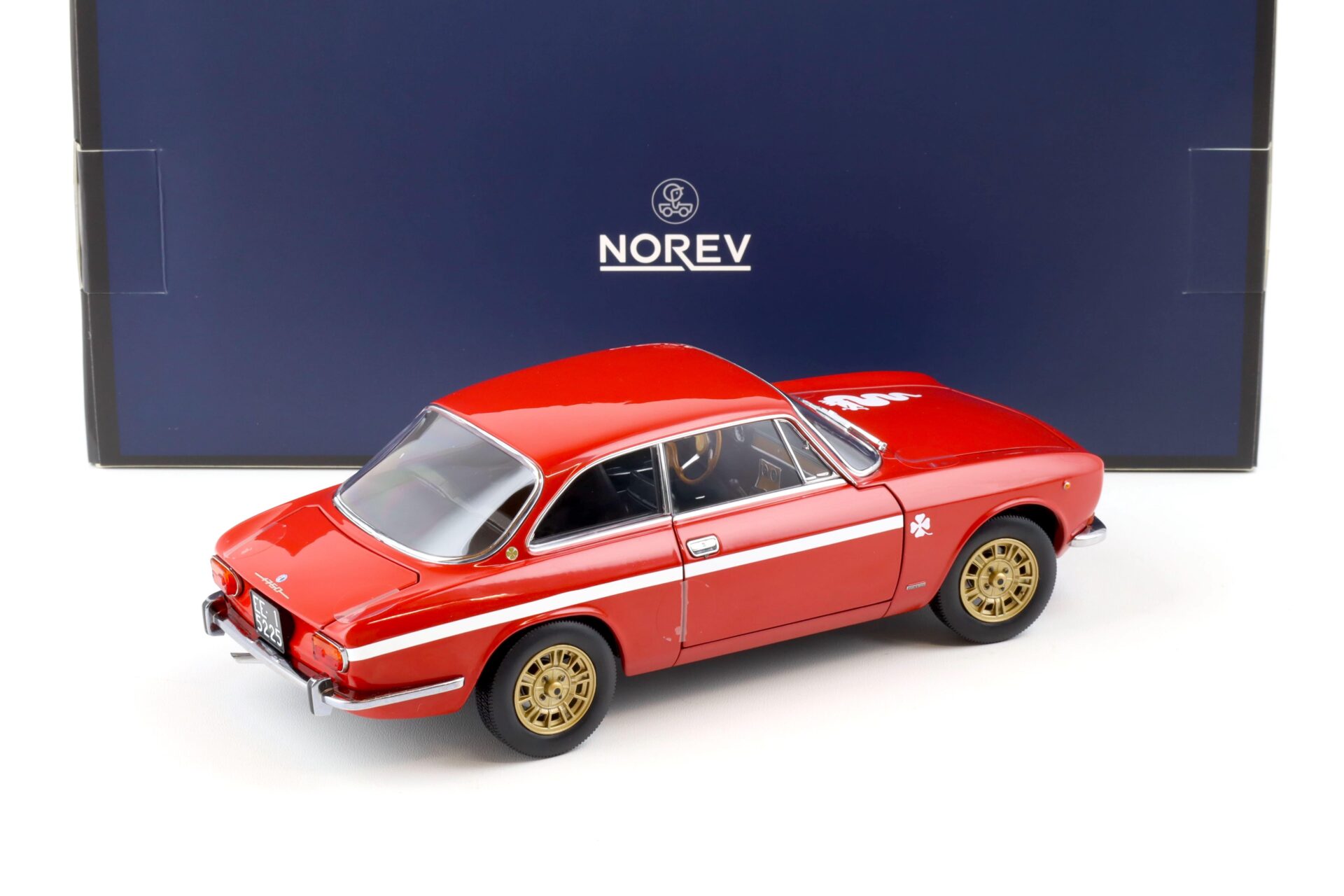 1:18 Norev Alfa Romeo 1750 GTV Coupe 1970 red - Limited 200 pcs.