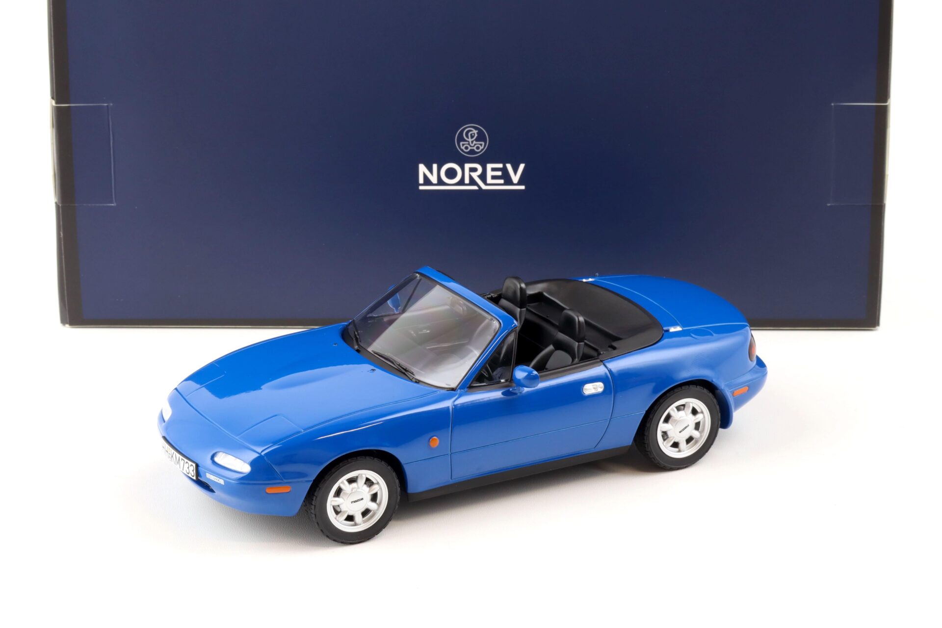 ID 82096 orig 1.jpg 1:18 Norev Mazda MX-5 Roadster 1989 Navy blue - Limited 100 pcs.