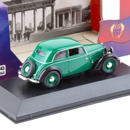 1:43 IST Models IFA F8 Limousine 1949 green/ black