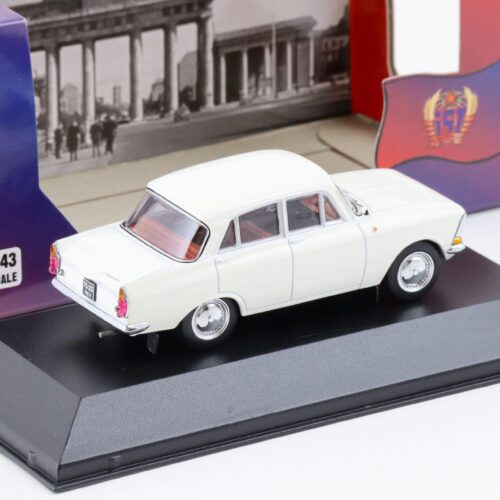 1:43 IST Models Moskwitch 408 Limousine 1968 off white - Image 2
