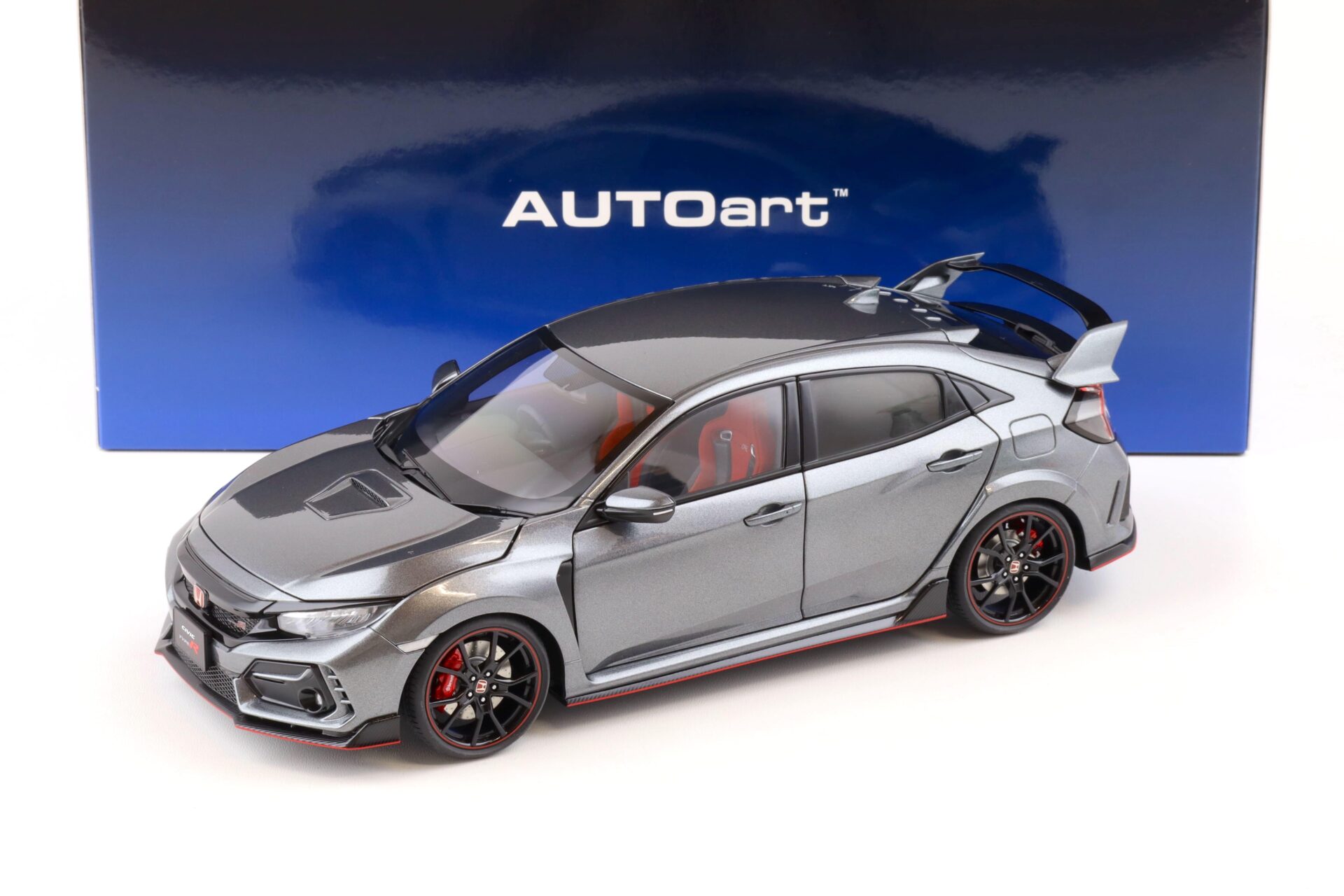 ID 82449 orig.jpg 1:18 AUTOart Honda Civic Type R (FK8) 2021 polished metal metallic 73221