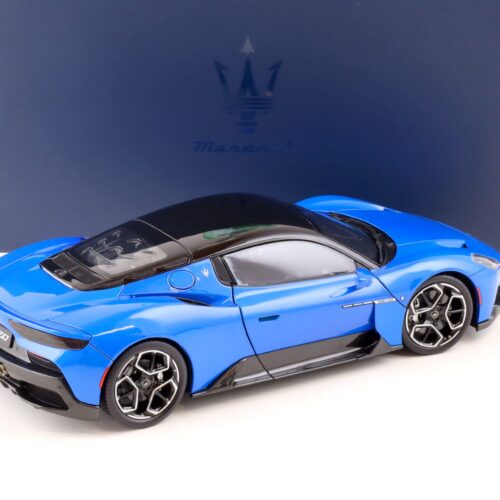 1:18 BBR Maserati MC20 Coupe 2020 Blu Infinito/ Gloss black roof Die-Cast HE180051E - Image 3