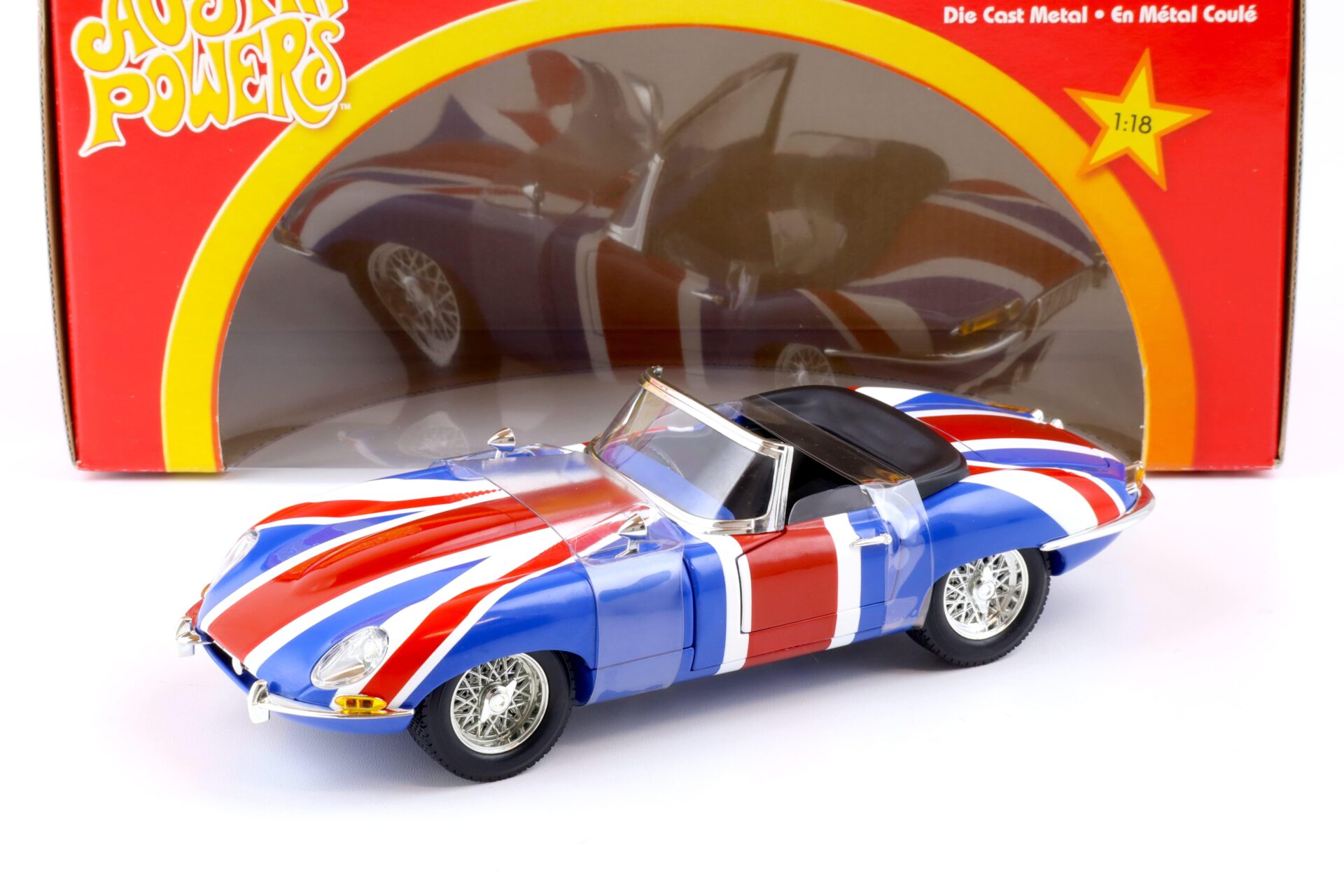 ID 82957 orig.jpg 1:18 ERTL Joyride Jaguar E-Type Roadster Austin Powers SHAGUAR blue/red/white