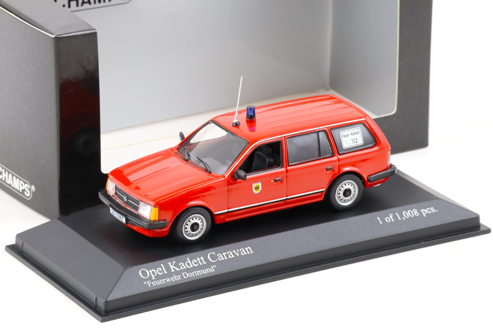 ID 83081 orig 1.jpg 1:43 Minichamps Opel Kadett D Caravan 1979 Feuerwehr Dortmund red