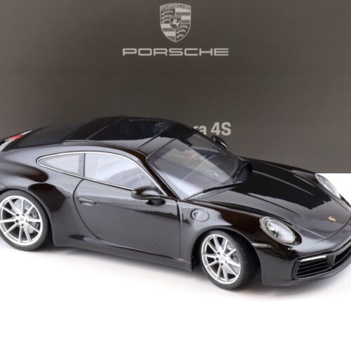 1:18 Minichamps Porsche 911 (992) Carrera 4S Coupe black WAP DEALER - Image 2