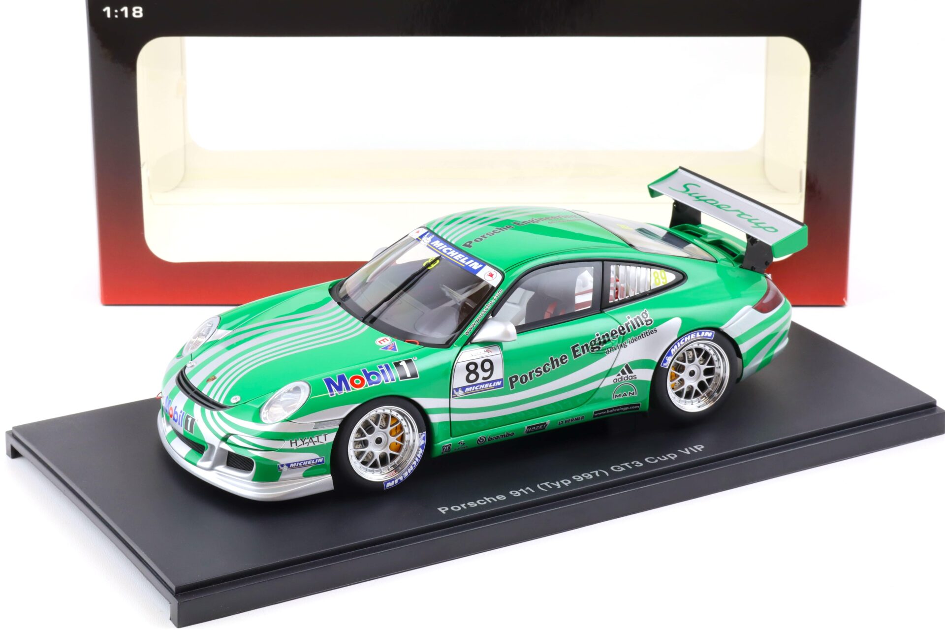 ID 83792 orig 1.jpg 1:18 AUTOart Porsche 911 (997) GT3 CUP 2006 #89 VIP green Livery 80682