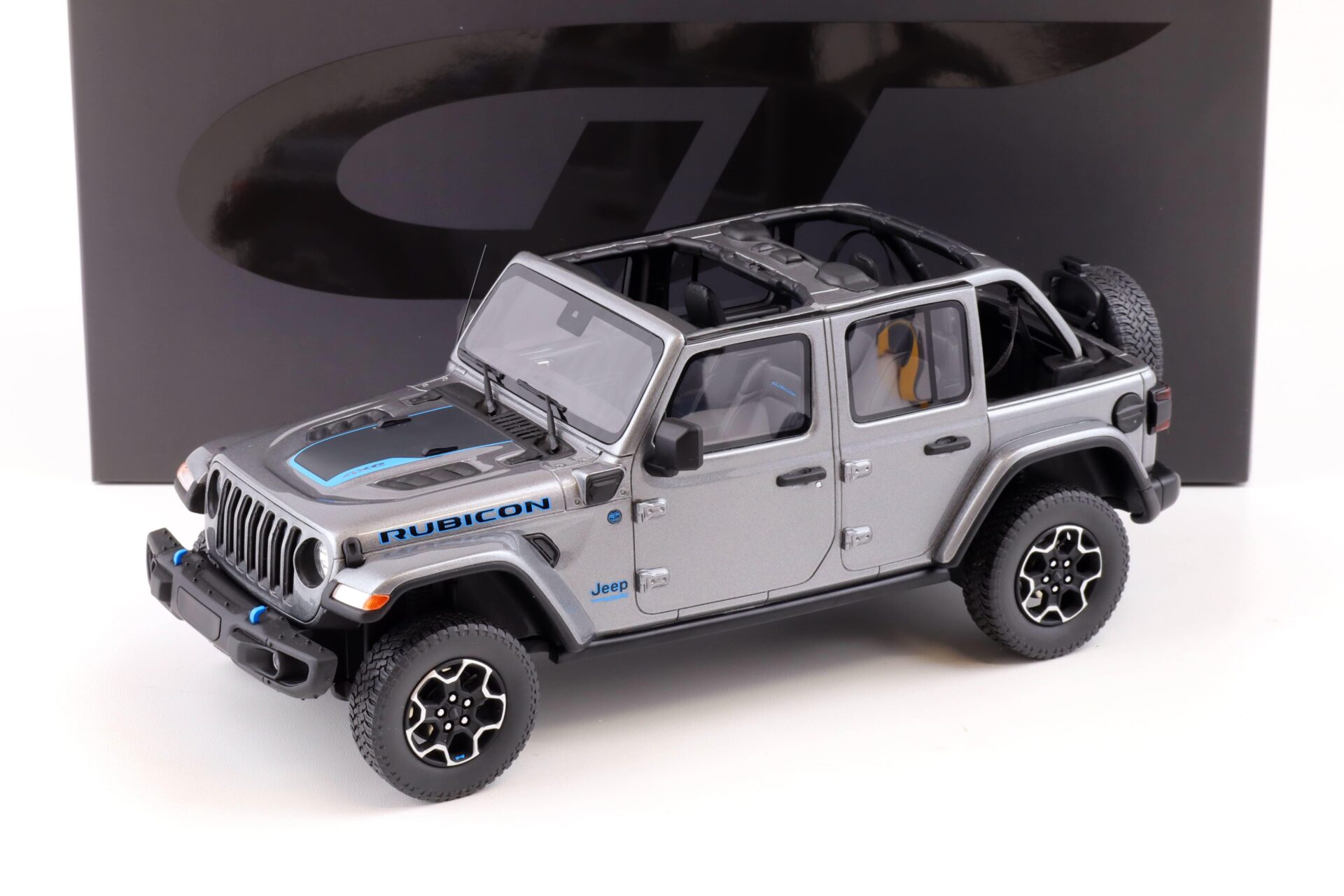 ID 83829 orig 1.jpg 1:18 GT Spirit GT419 Jeep Wranger 4XE Rubicon 2022 silver-grey metallic